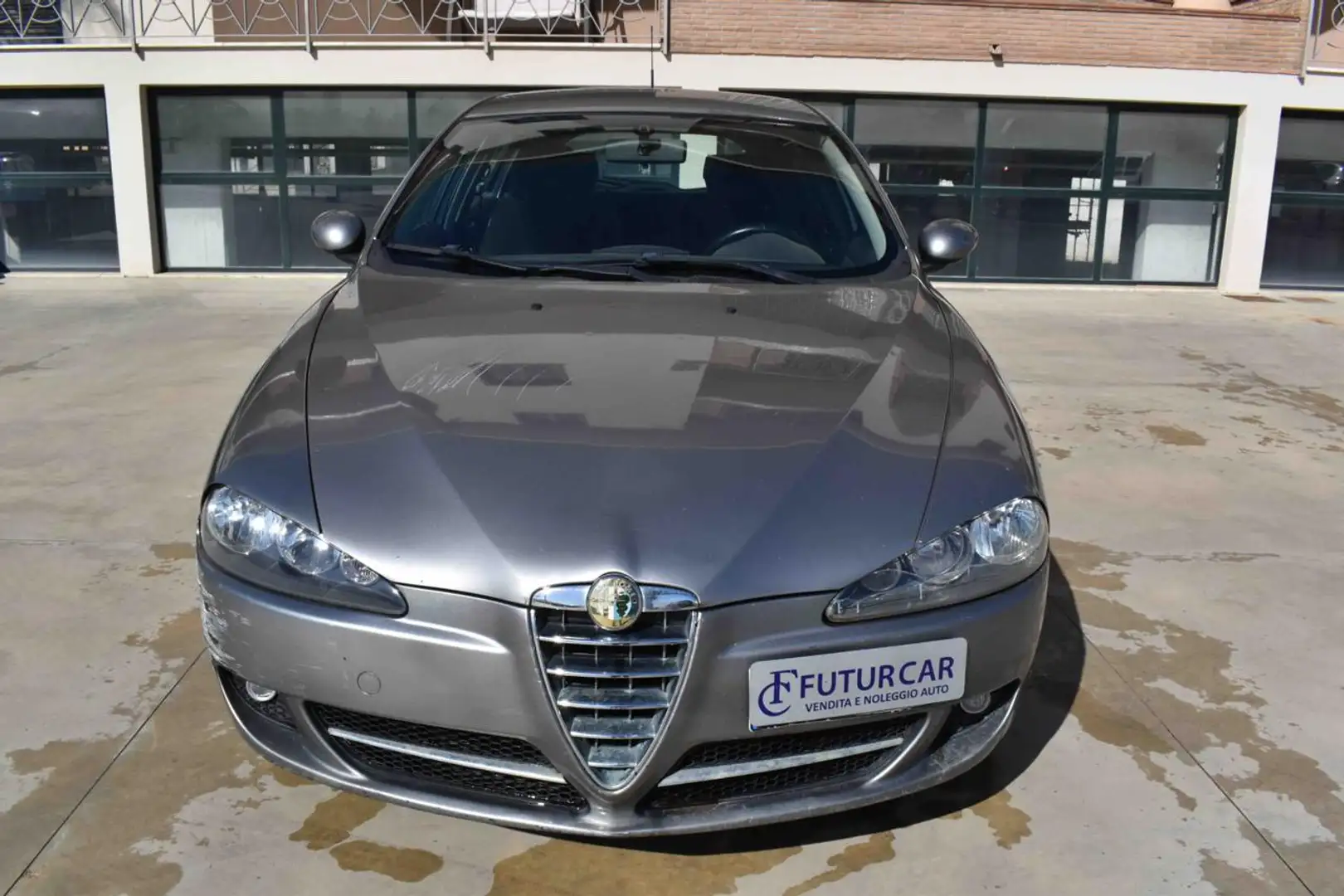 Alfa Romeo 147 1.9 JTD (120) 5 porte Progression Grigio - 1