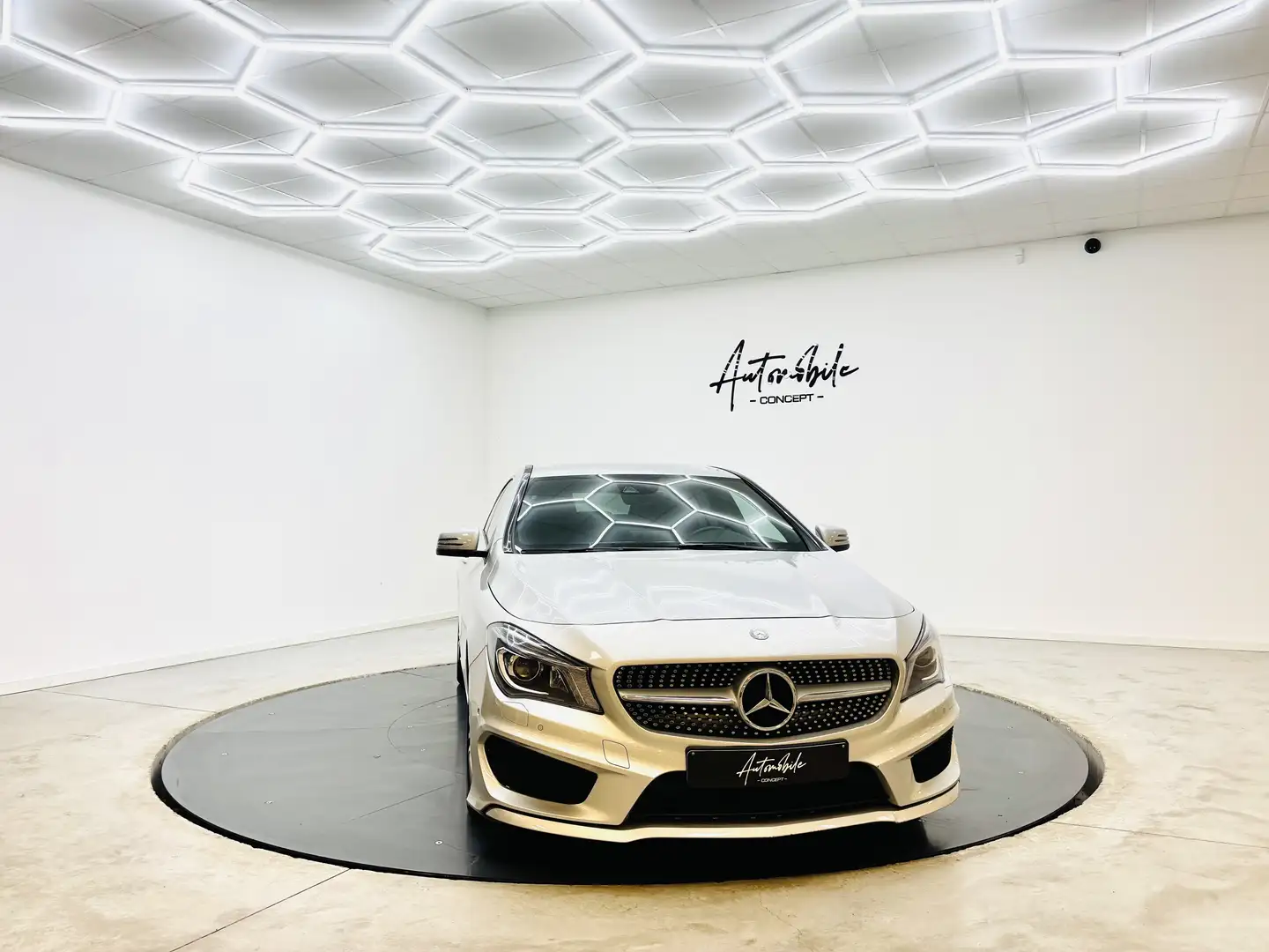 Mercedes-Benz CLA 200 ✅1AN GARANTIE✅1ER PROPRIO✅PACK AMG✅EURO 6b Zilver - 2