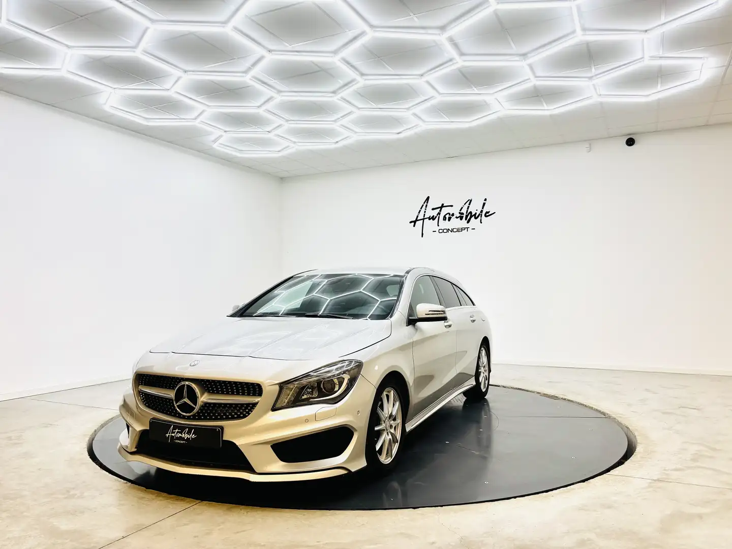 Mercedes-Benz CLA 200 ✅1AN GARANTIE✅1ER PROPRIO✅PACK AMG✅EURO 6b Zilver - 1