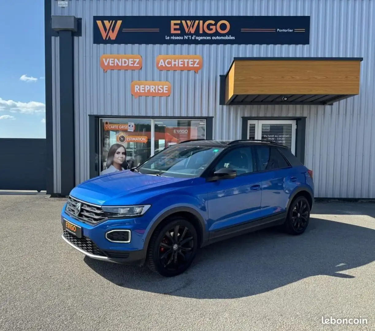 Volkswagen T-Roc 2.0 TDI 190ch CARAT 4MOTION DSG7 Bleu - 1