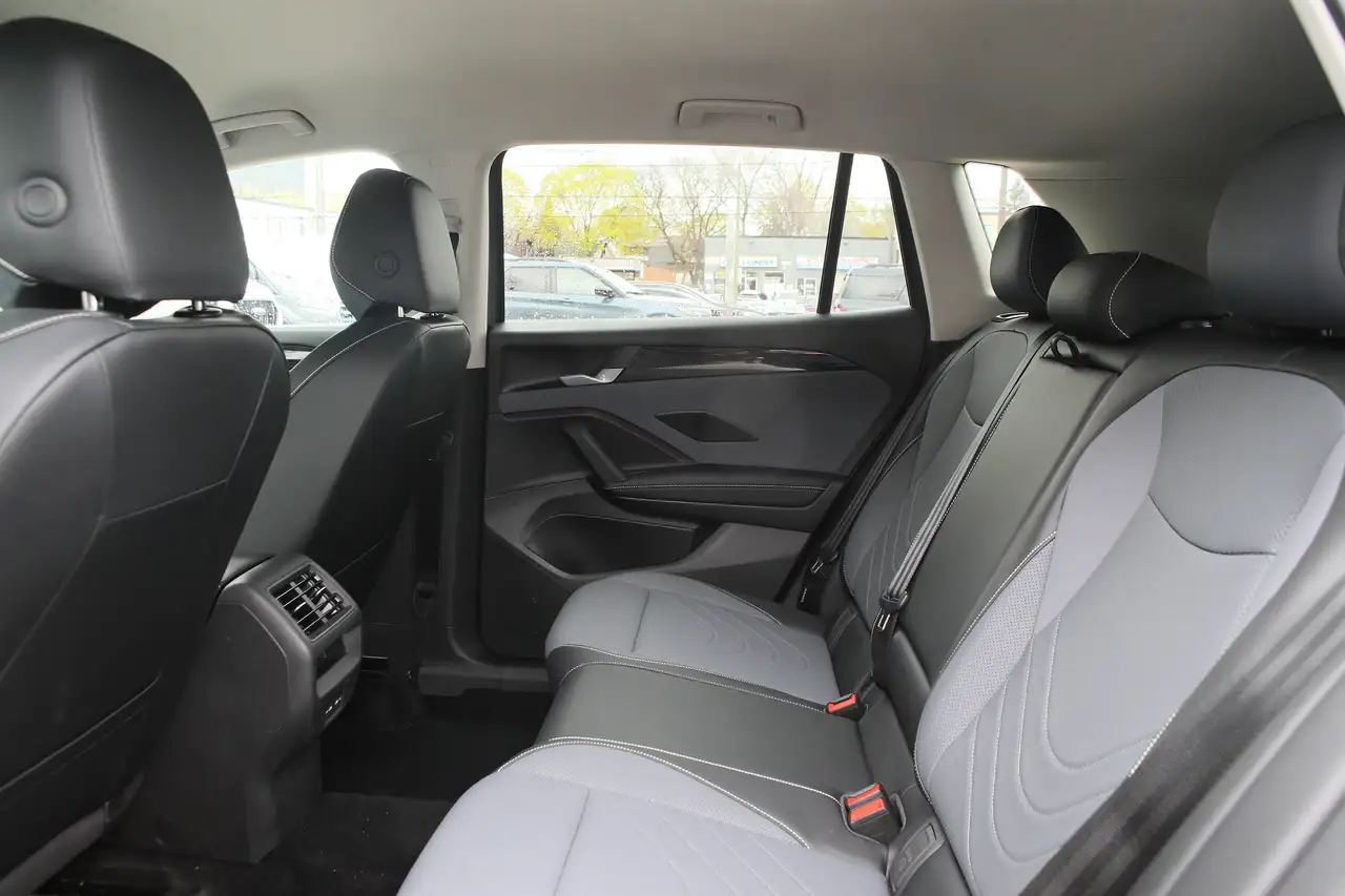 Volkswagen Tiguan photo Volkswagen Tiguan