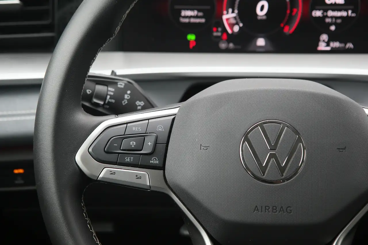 Volkswagen Tiguan photo Volkswagen Tiguan