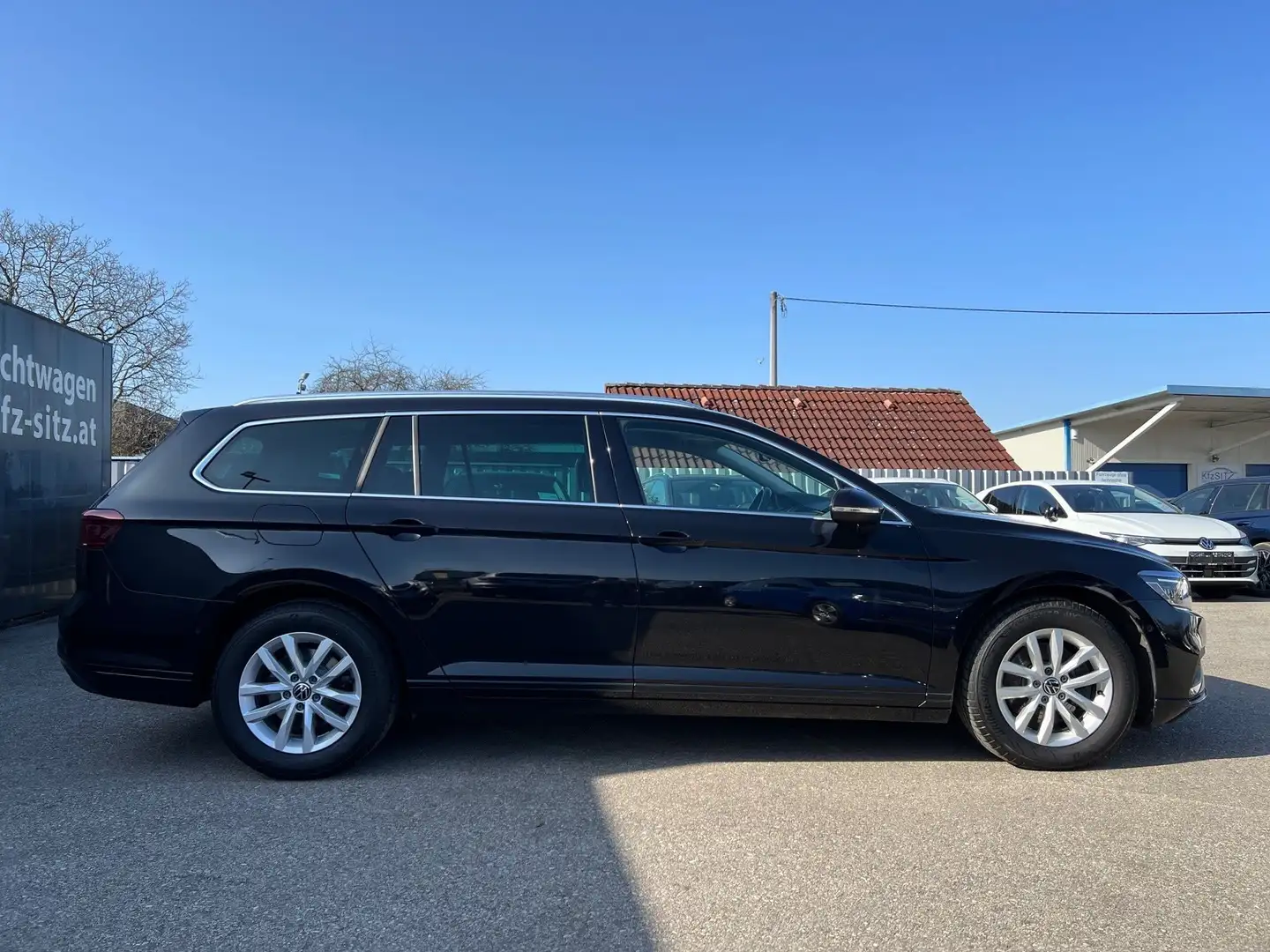 Volkswagen Passat Variant Business 2,0 TDI DSG | NP: €52.000 Schwarz - 2