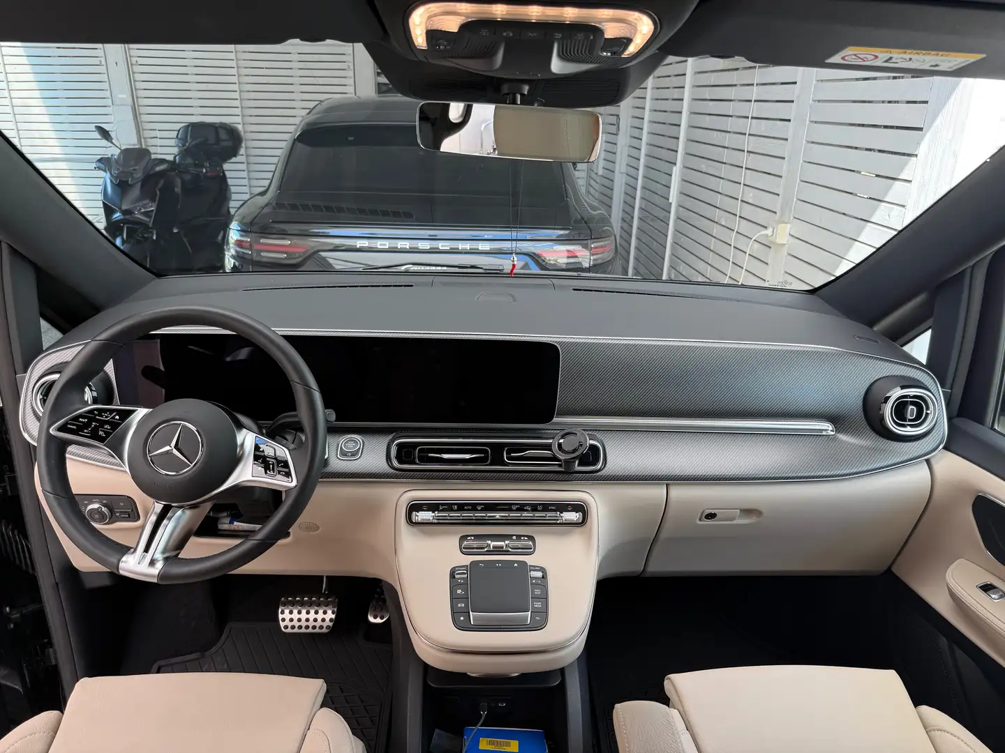 Mercedes-Benz 300 V300 d 4 matic Noir - 1