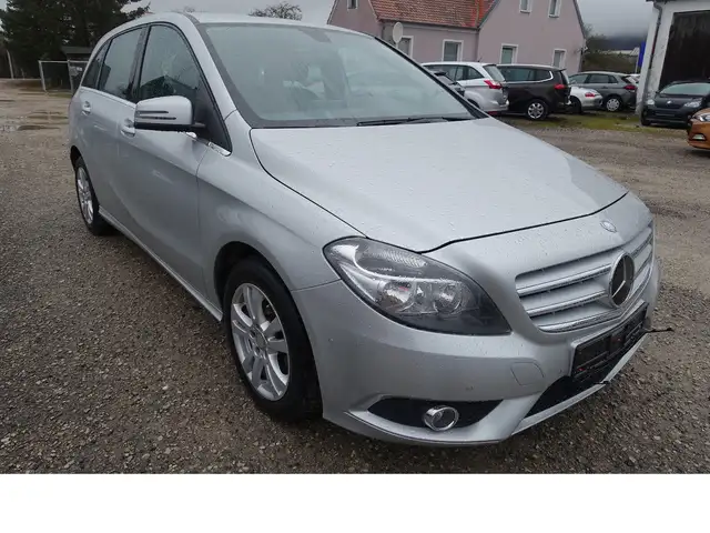 Mercedes-Benz B Class main image