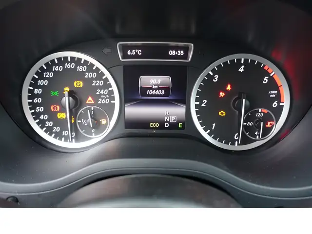 Mercedes-Benz B Class view 12
