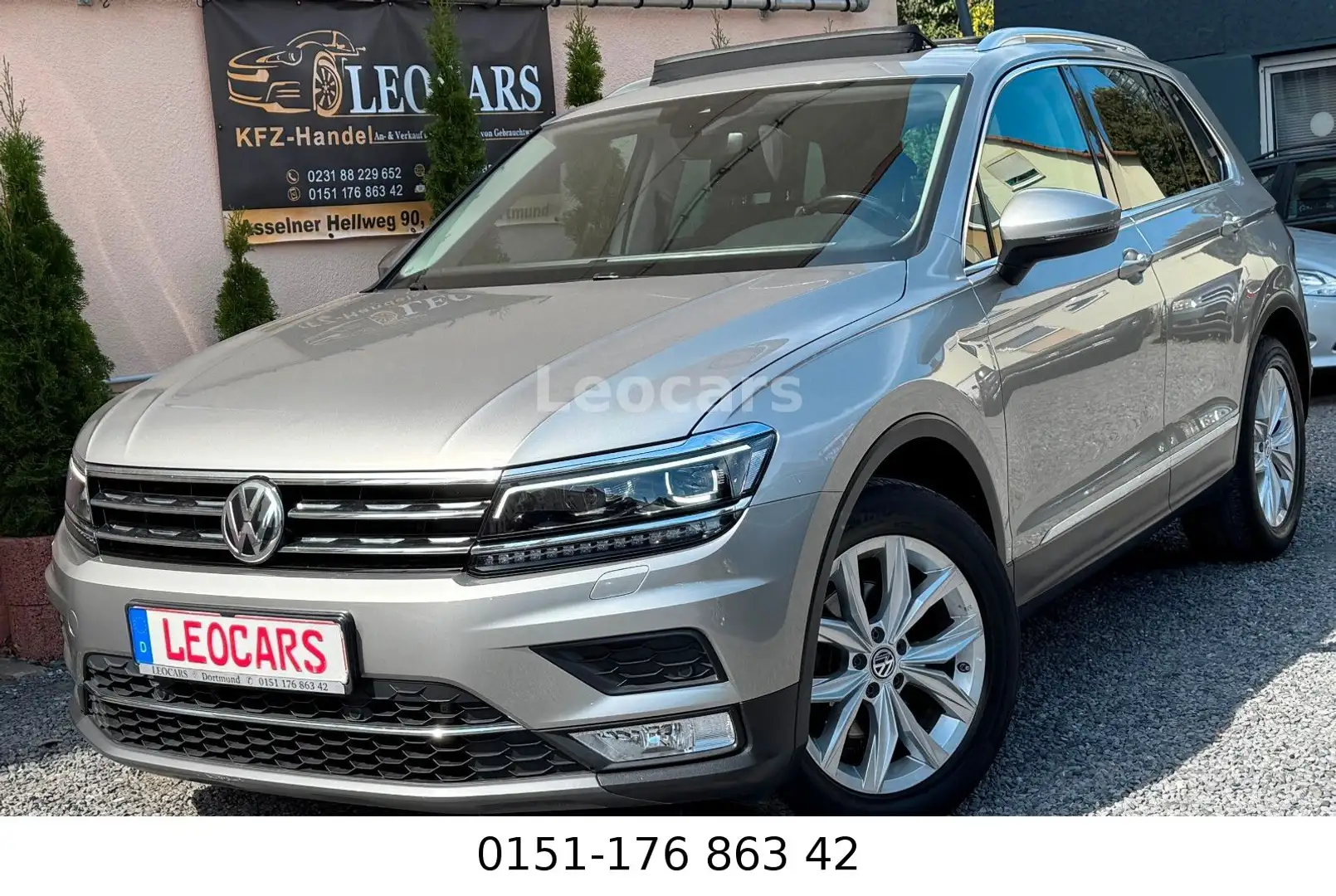 Volkswagen Tiguan Highline 2.0 TDI/1.Hand/Panorama/Garantie Gris - 1