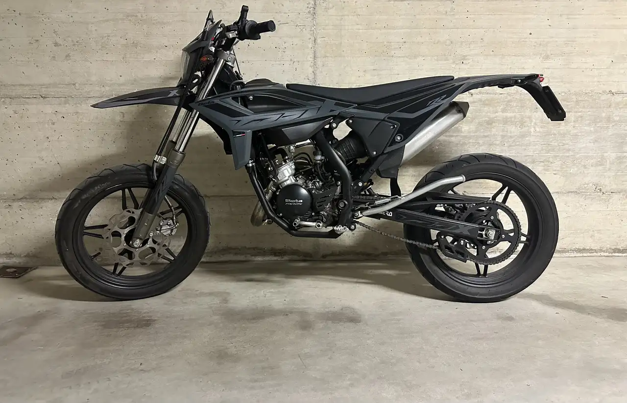 Beta RR 50