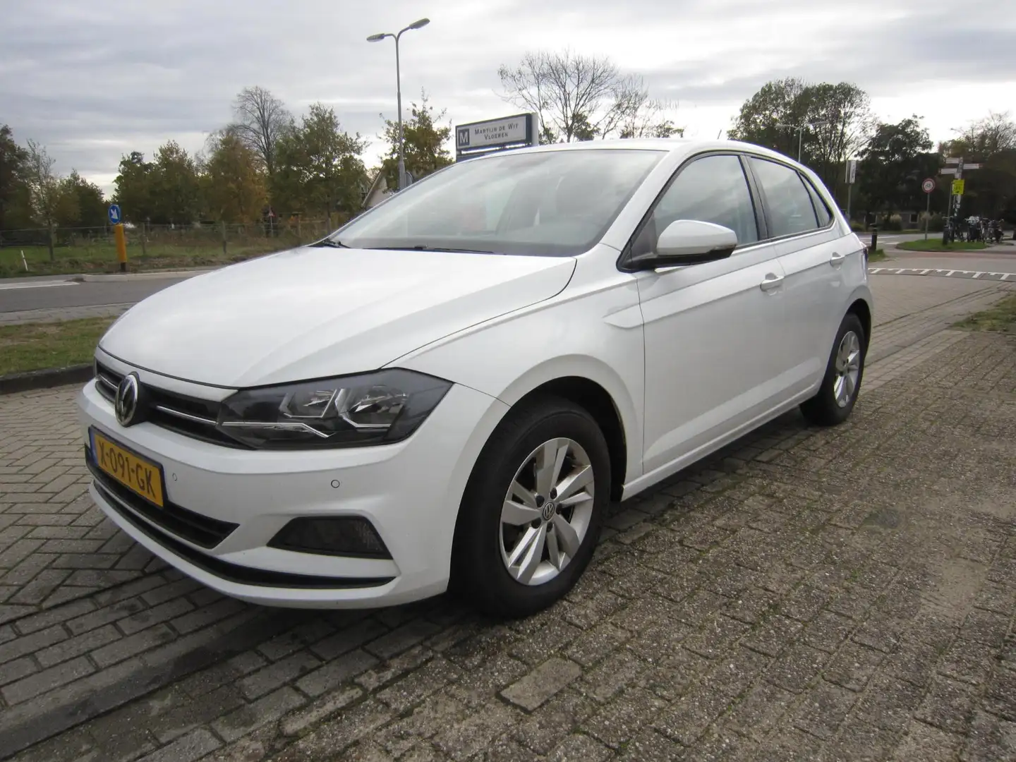 Volkswagen Polo 1.0 TSI AUT Life Wit - 1