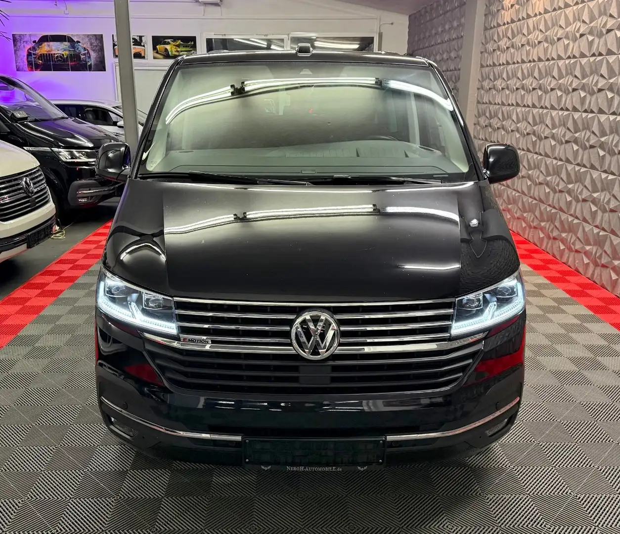 Volkswagen T6.1 Multivan T6.1 Multivan 2.0 TDI DSG 4Motion Gen. Six, STH Schwarz - 2