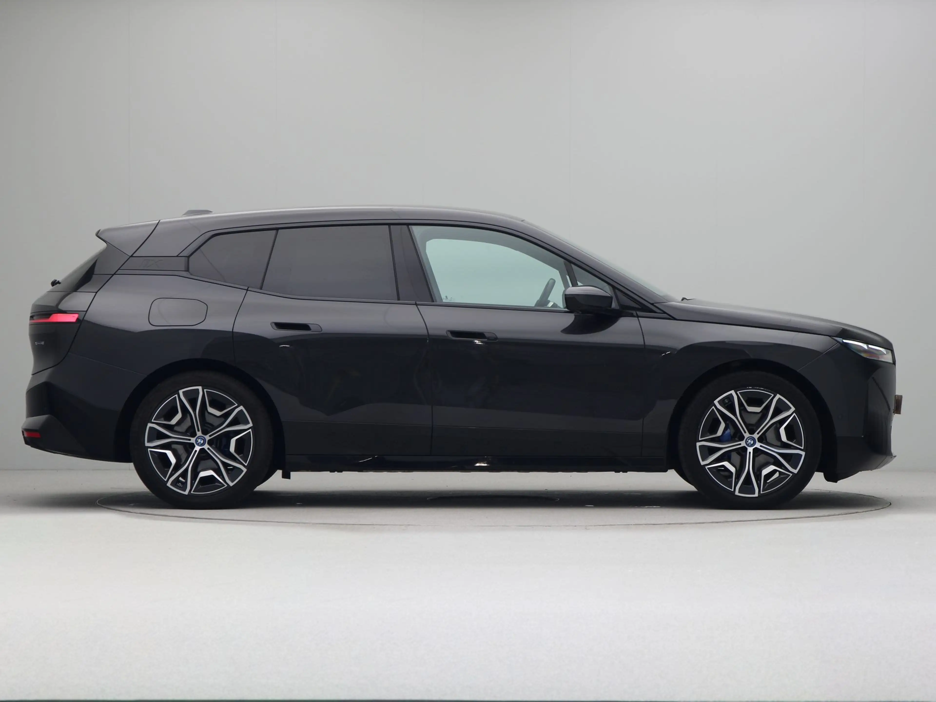 BMW iX xDrive40 Executive 77 kWh — photo 7