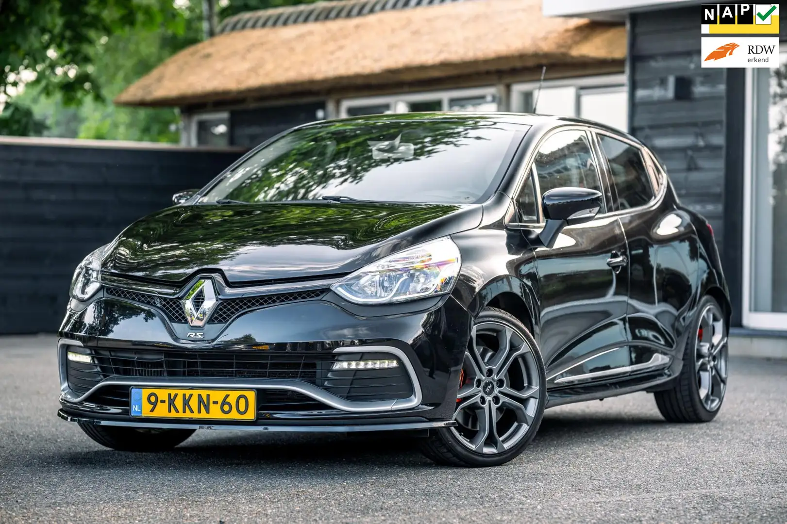Renault Clio 1.6 R.S. NL-Auto I NAP I Leder I R-Link I 18" I Cl Schwarz - 1