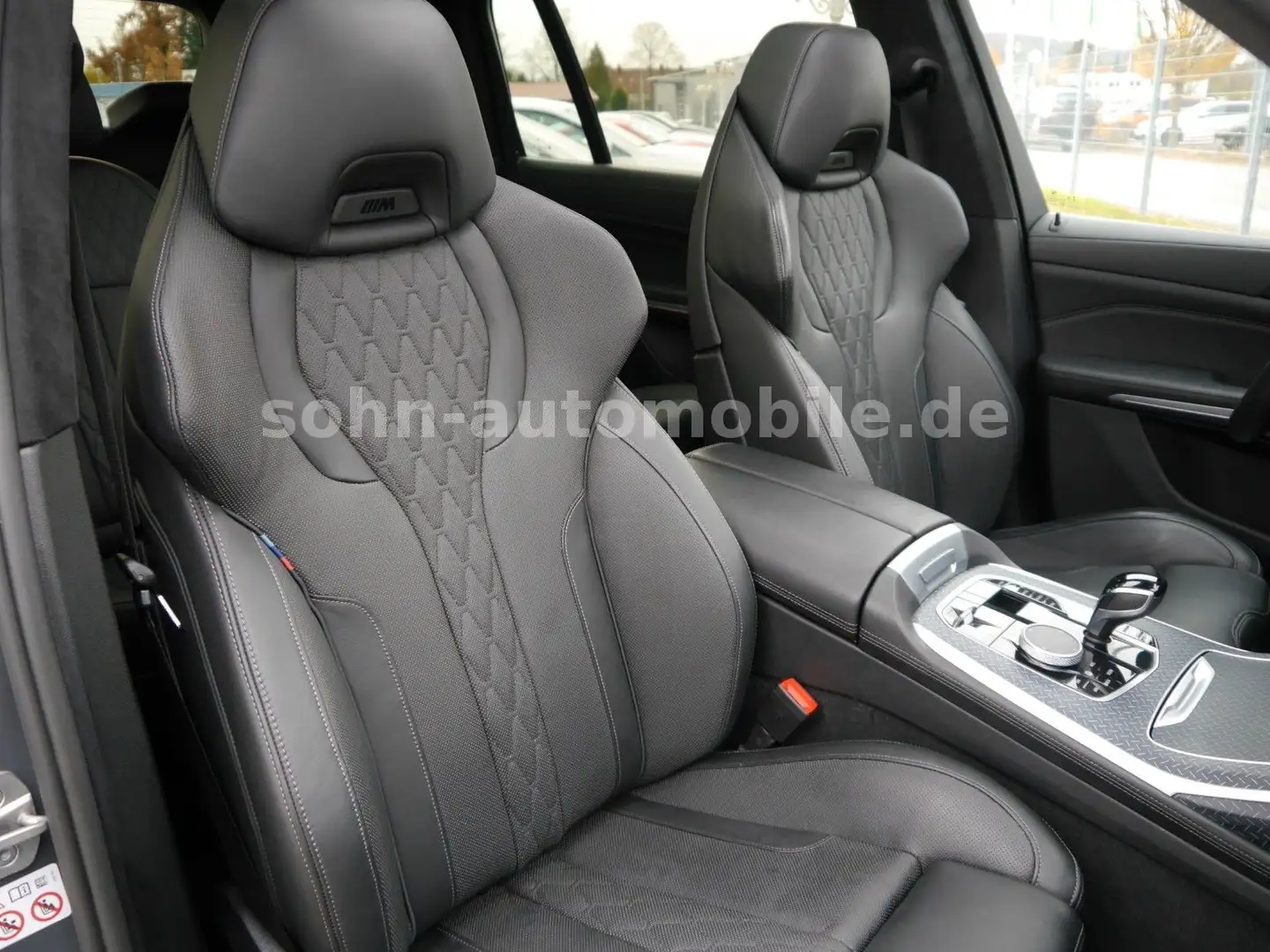 BMW X7 xDr 40d M-Sport M-Sitze/Sitzkli/Massa/SKY/EDP Grau - 2