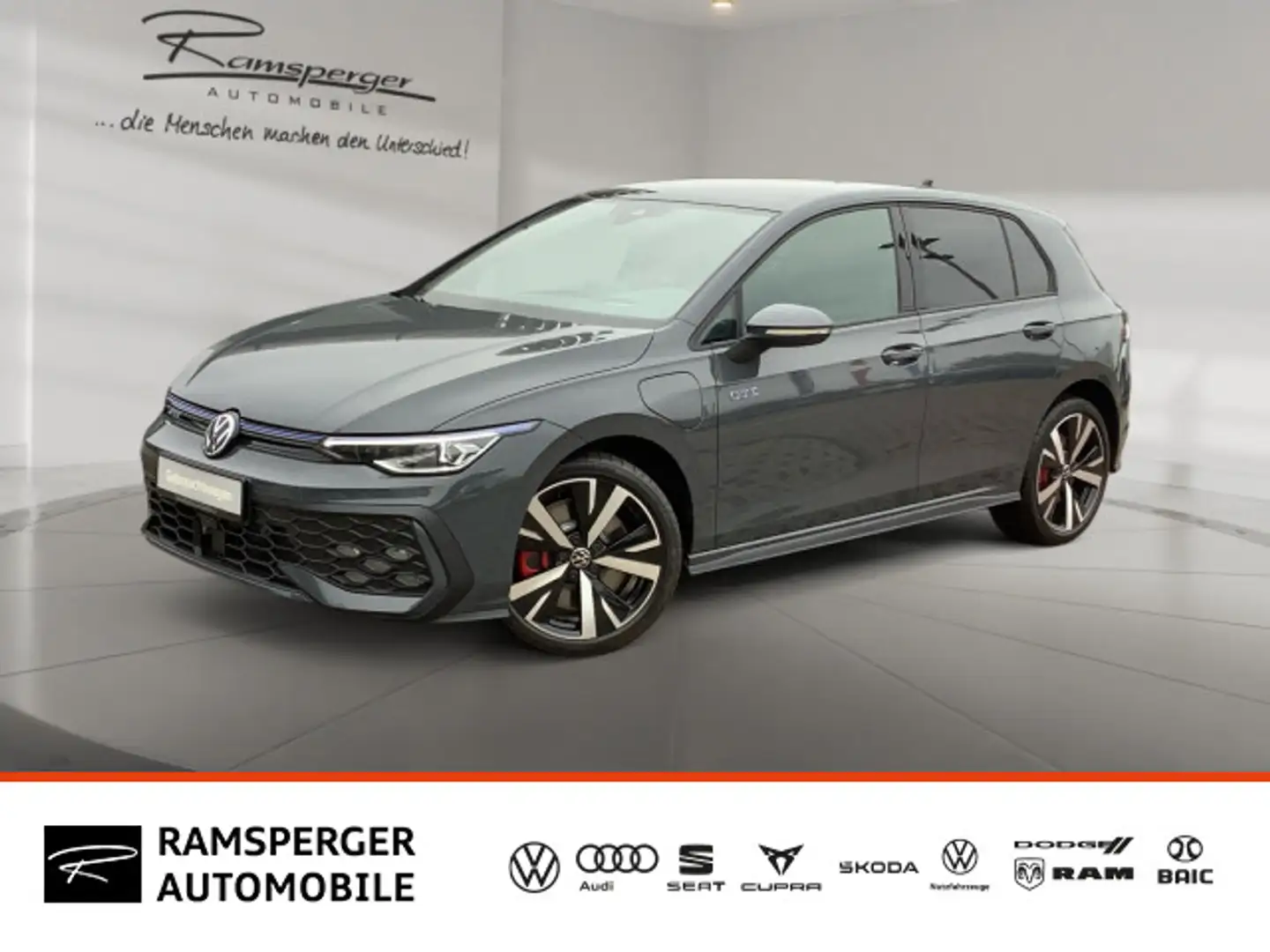 Volkswagen Golf GTE VIII 1.5 TSI DSG GTE ACC Matrix Navi Kamera Grau - 1