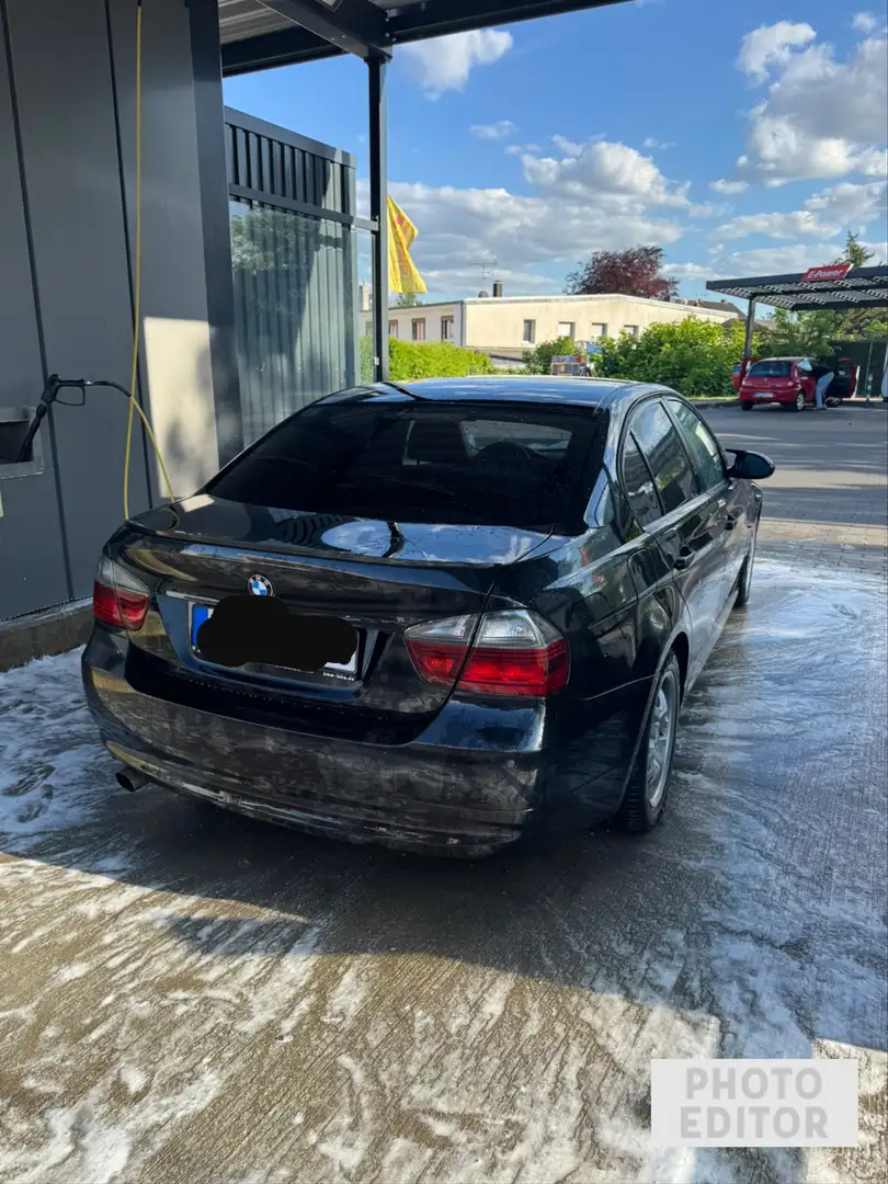 BMW 318 318i - 2
