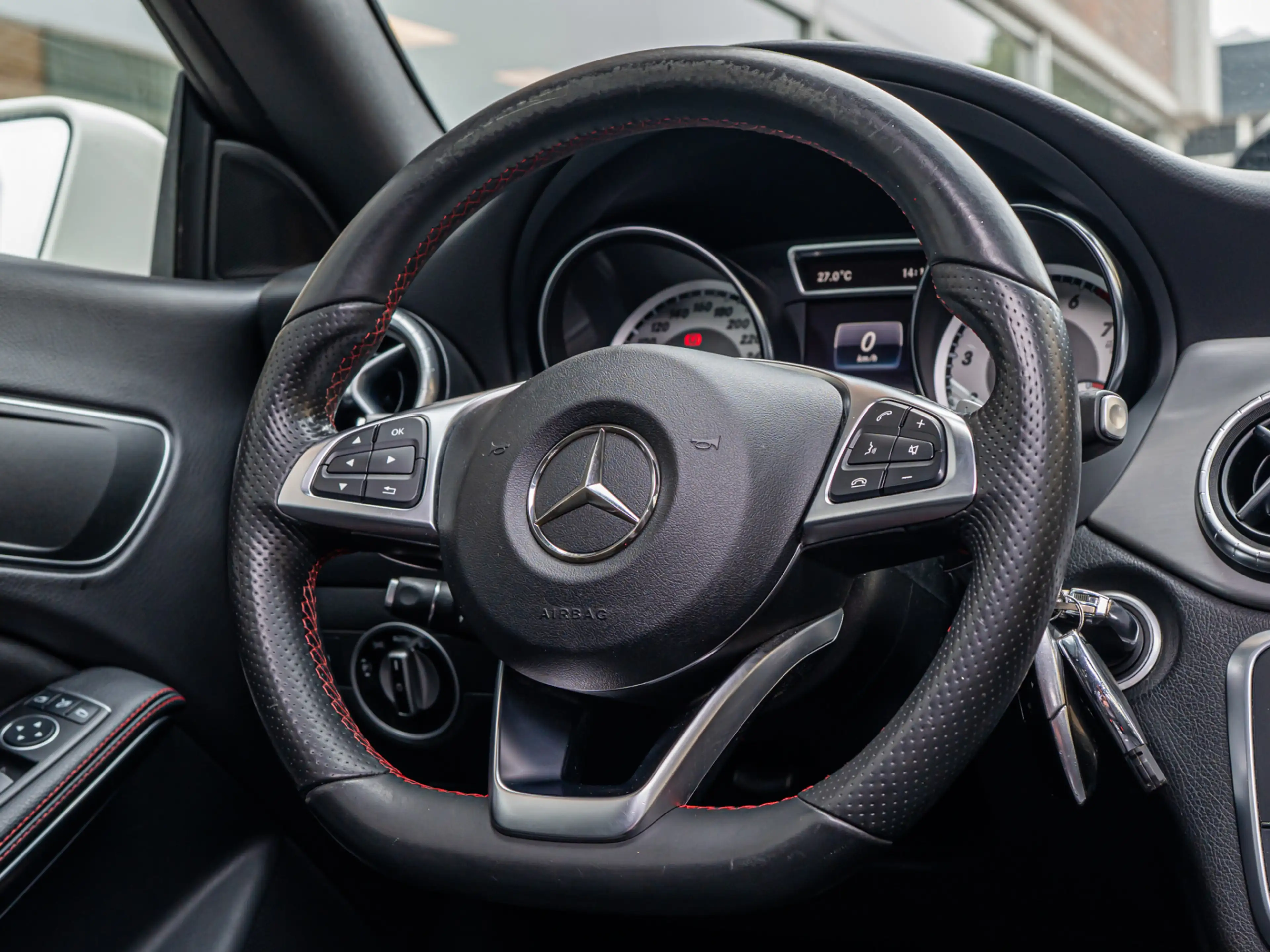 Mercedes-Benz CLA 200 Shooting Brake Prestige PANO CAMERA STOELVERW STAN — photo 12