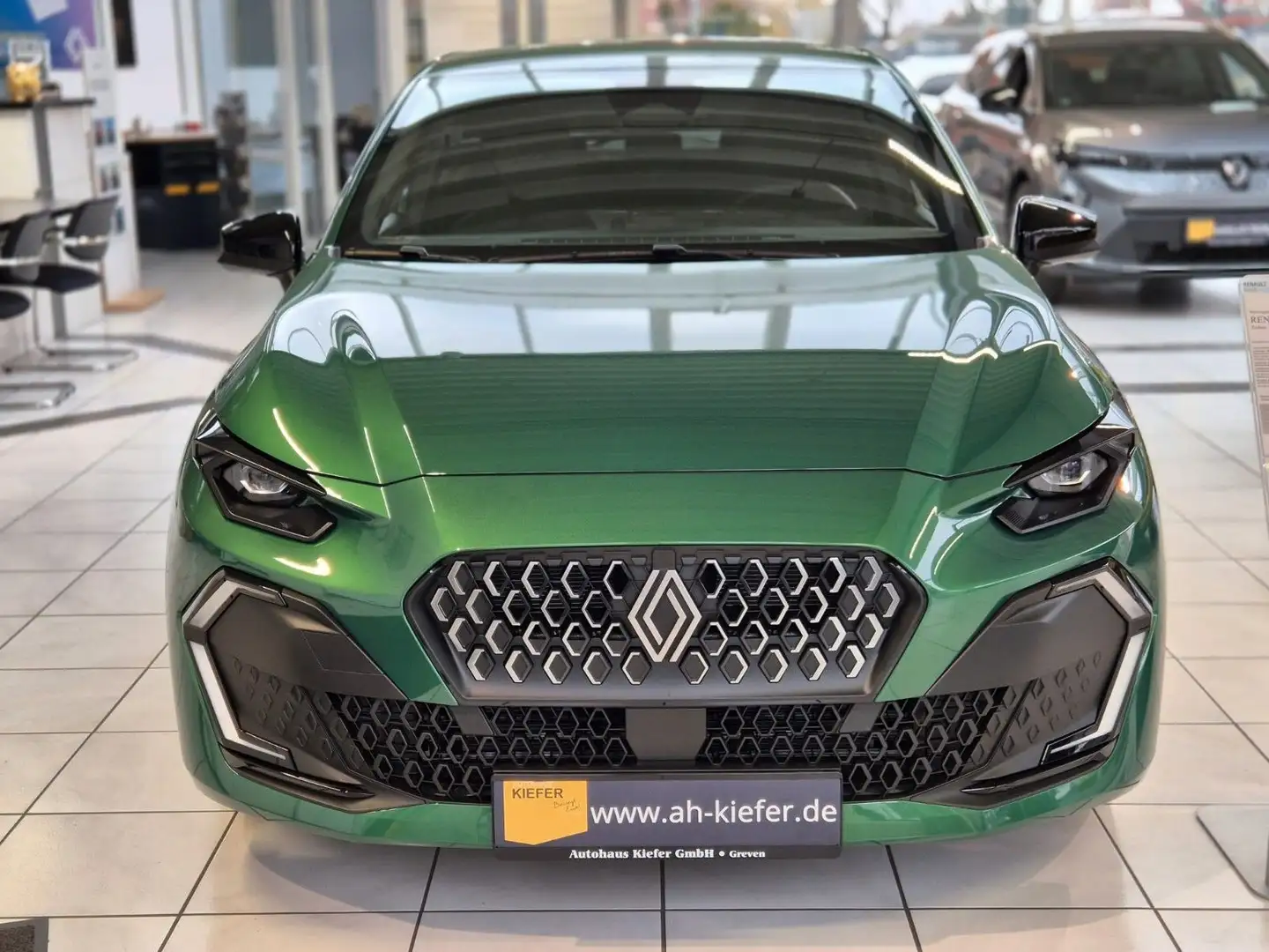 Renault Clio TCe 115 Techno Winter-Paket GJ-Reifen Grün - 2