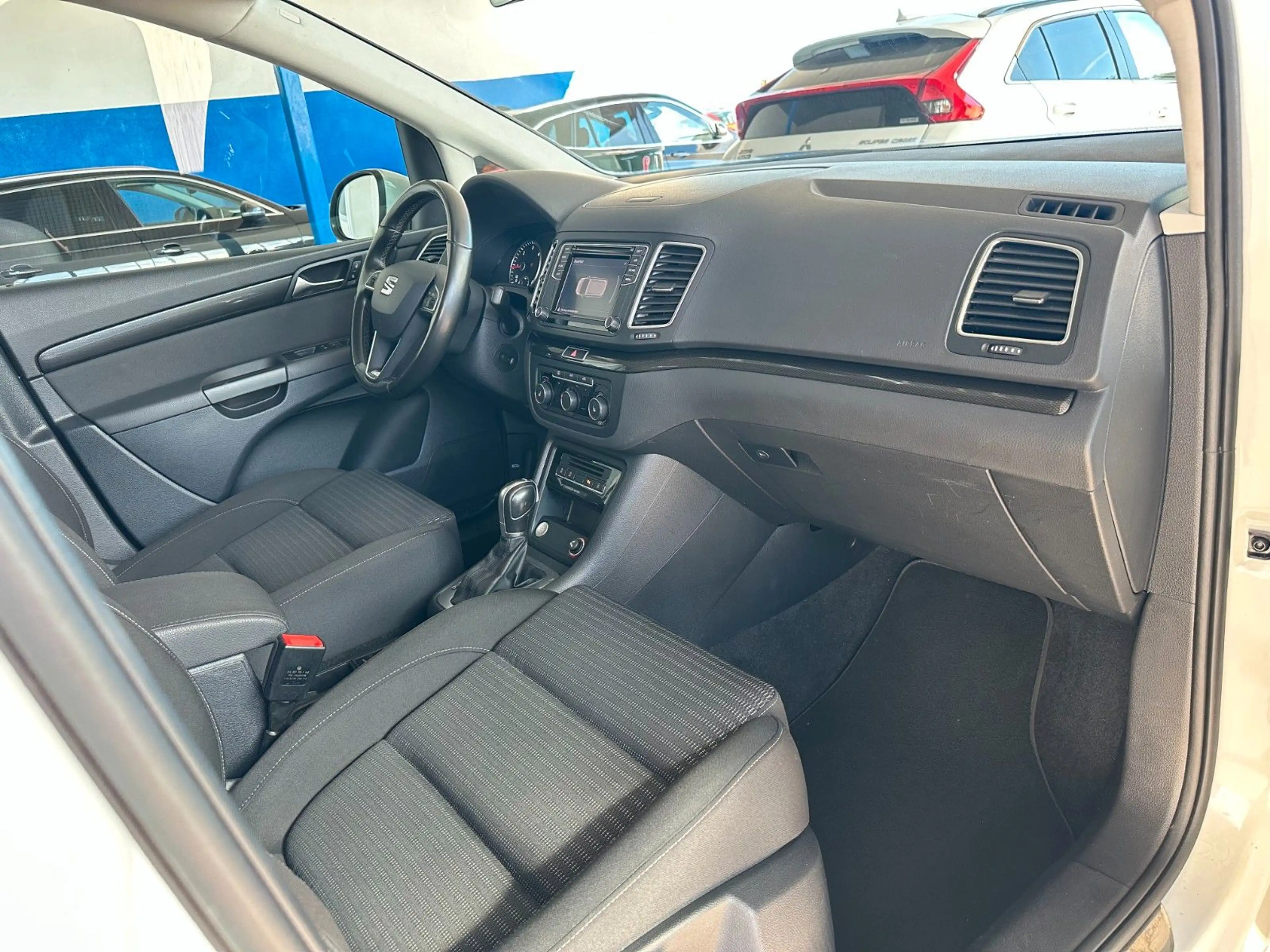 SEAT Alhambra Xcellence / 2.Hand / LED / PDC / SHZ — photo 10