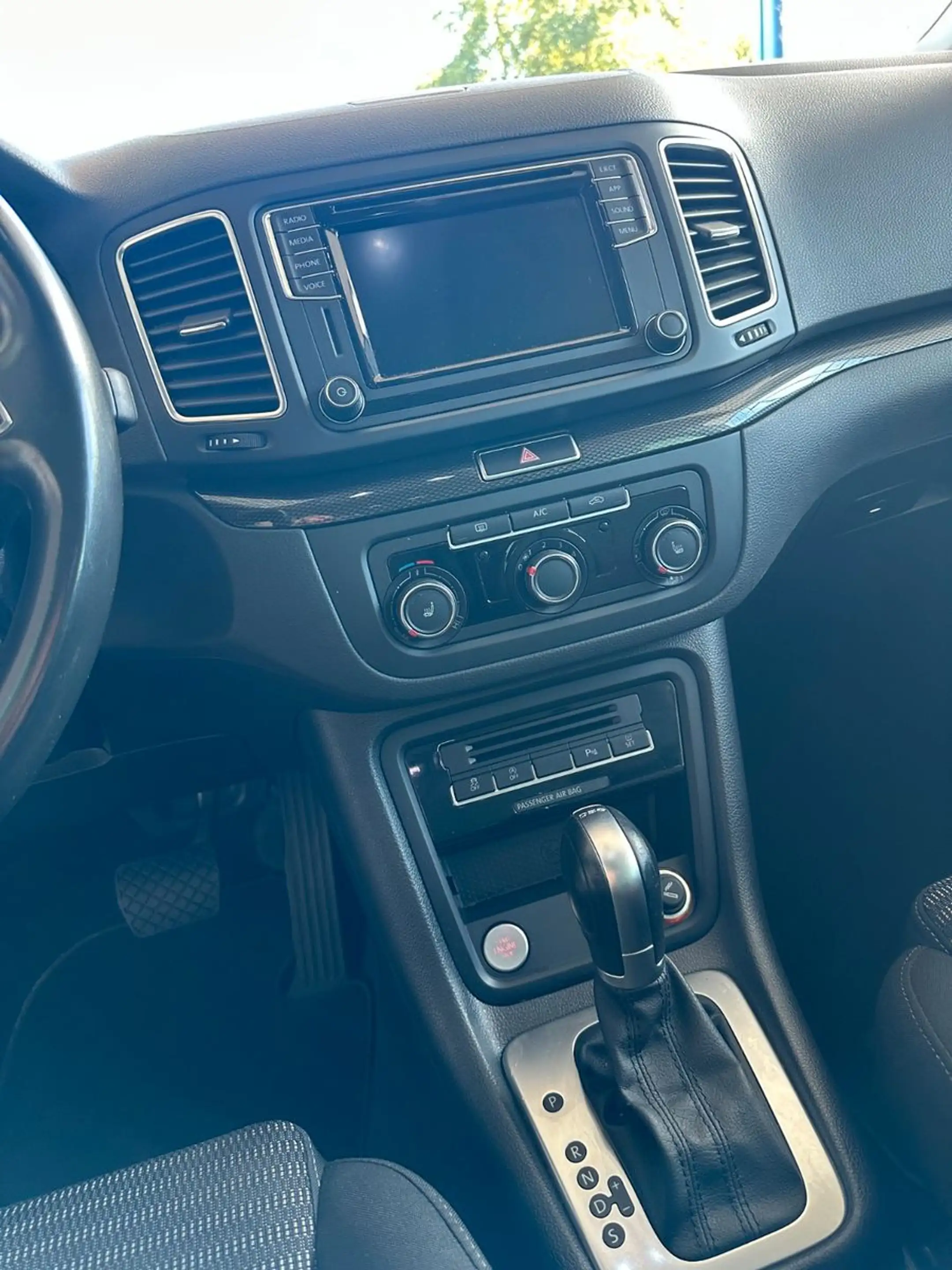 SEAT Alhambra Xcellence / 2.Hand / LED / PDC / SHZ — photo 21