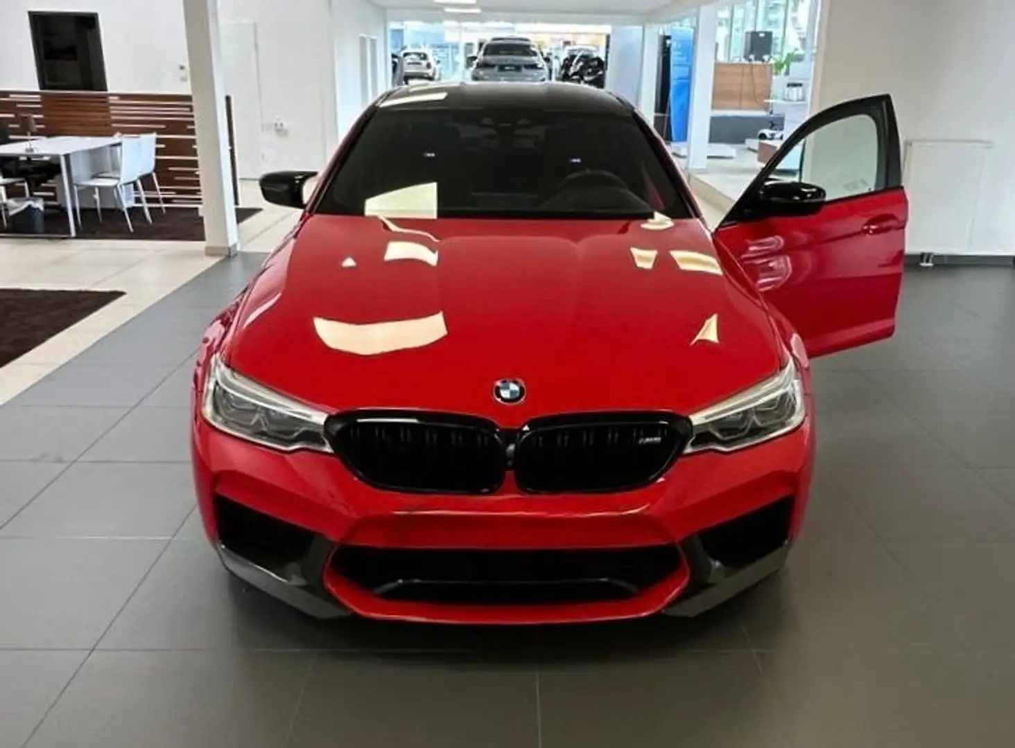 BMW M5 Limousine Competition Rojo - 2