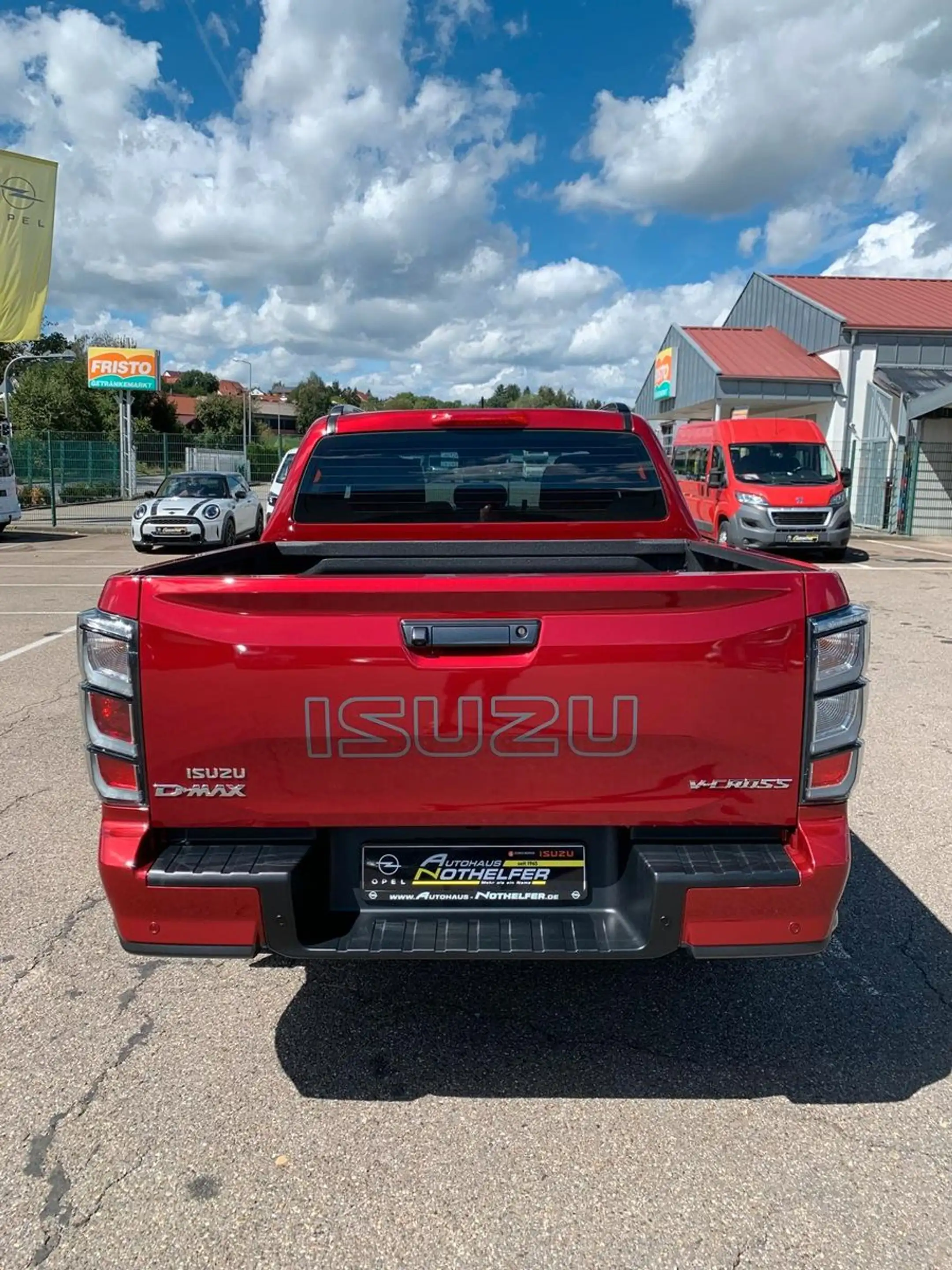 Isuzu D-Max Double Cab 4WD V-CROSS 2.2 8 AT Vollaussta — photo 7