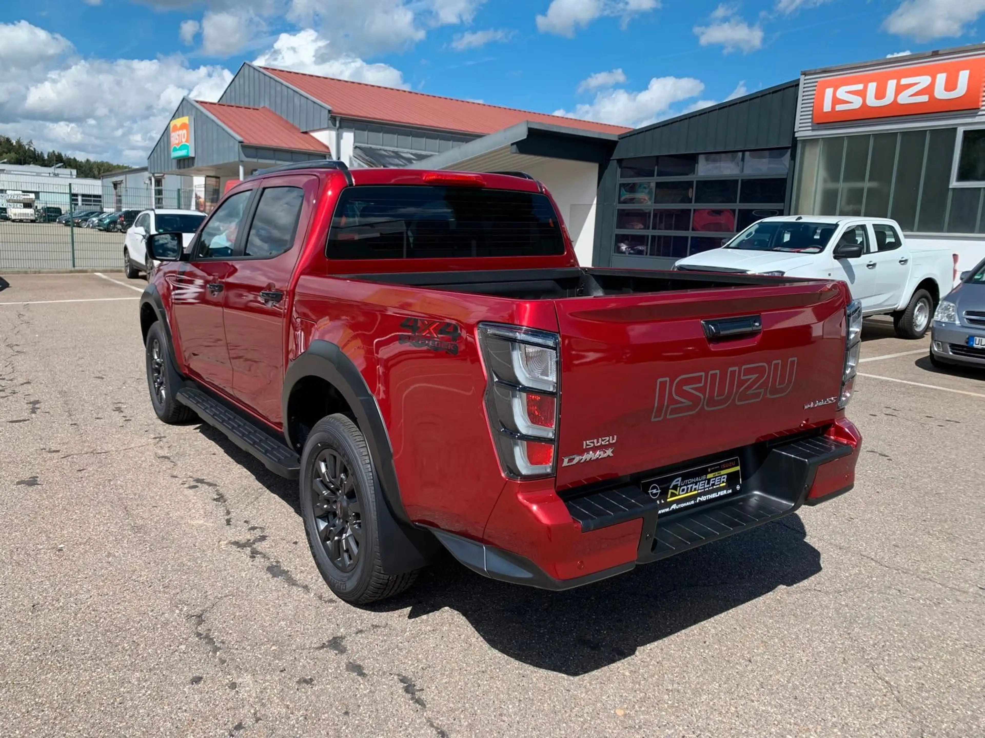 Isuzu D-Max Double Cab 4WD V-CROSS 2.2 8 AT Vollaussta — photo 9