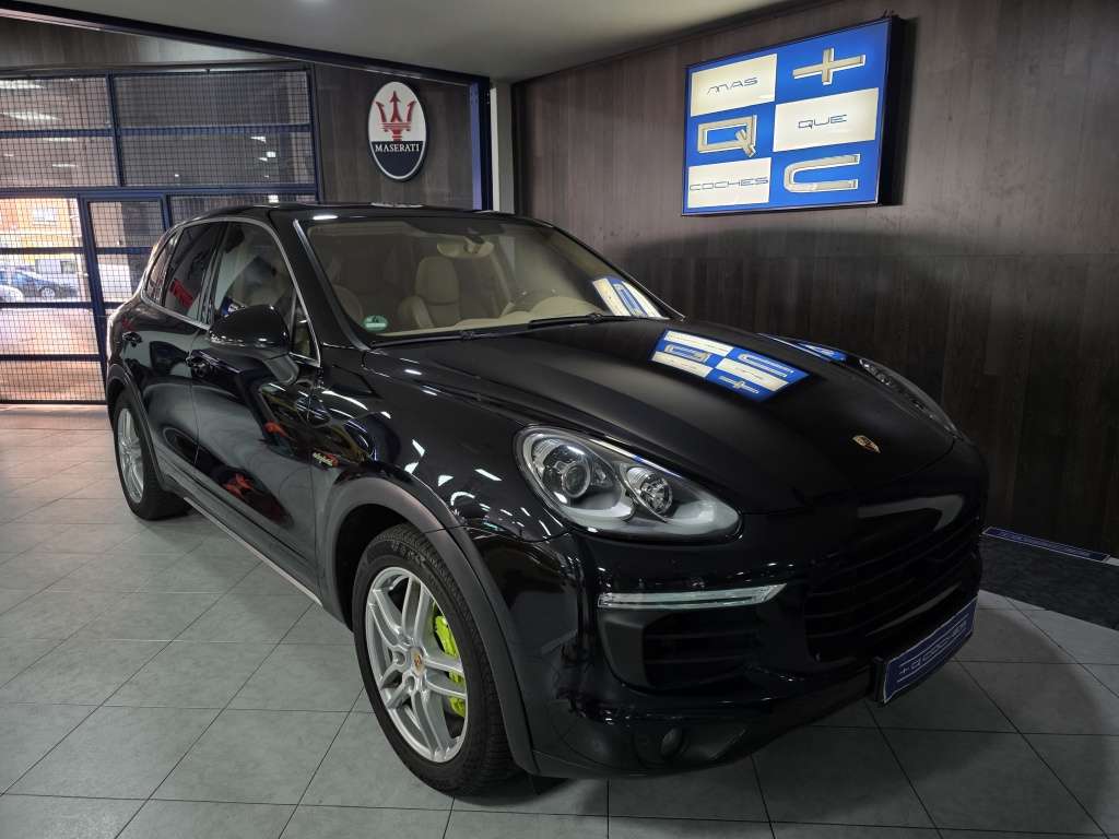 Porsche Cayenne S E-Hybrid - foto 1