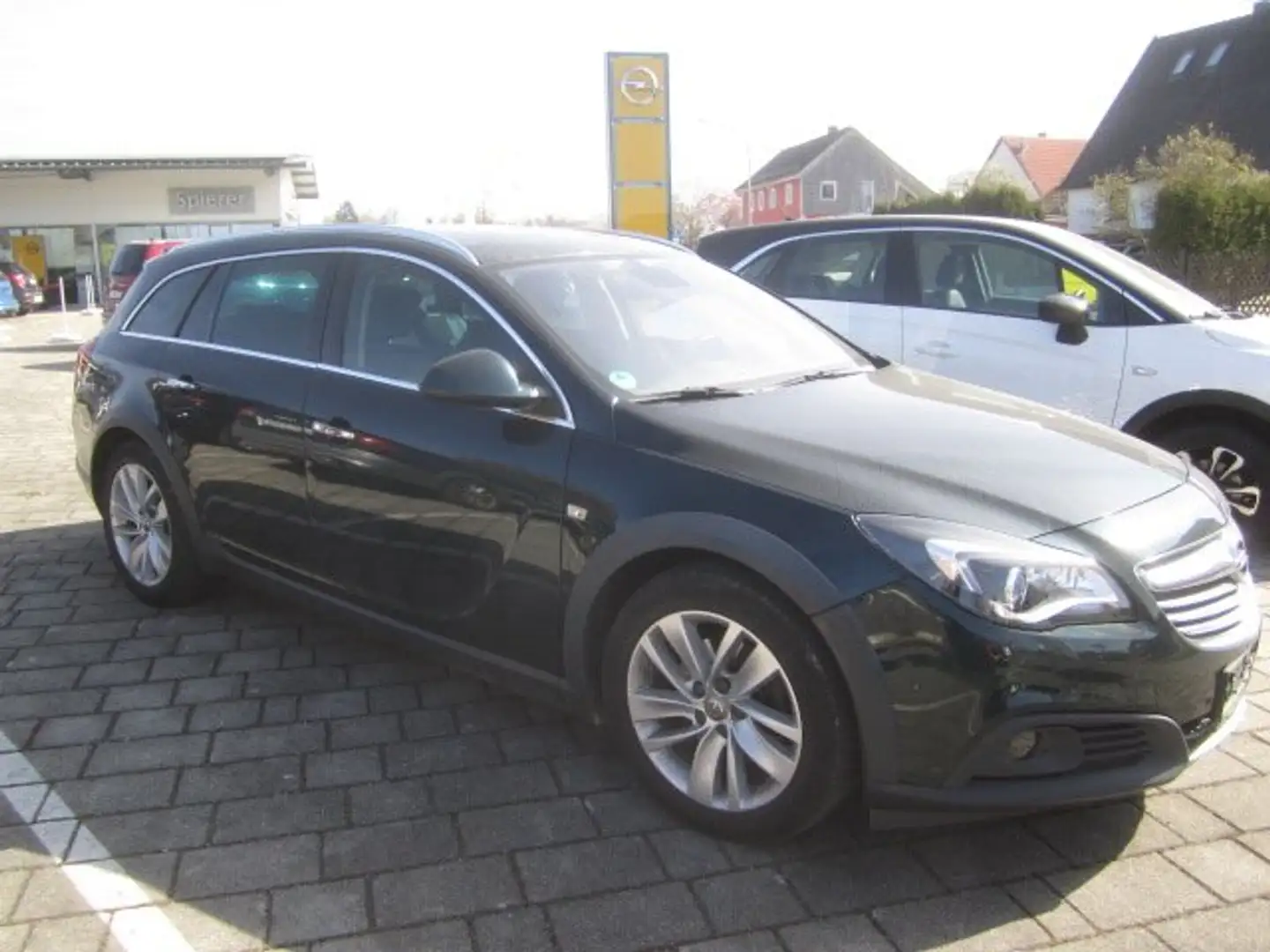 Opel Insignia 2.0 CDTI 4x4 Country Tourer ecoFLEX *AHK *Sitzheiz Grün - 1