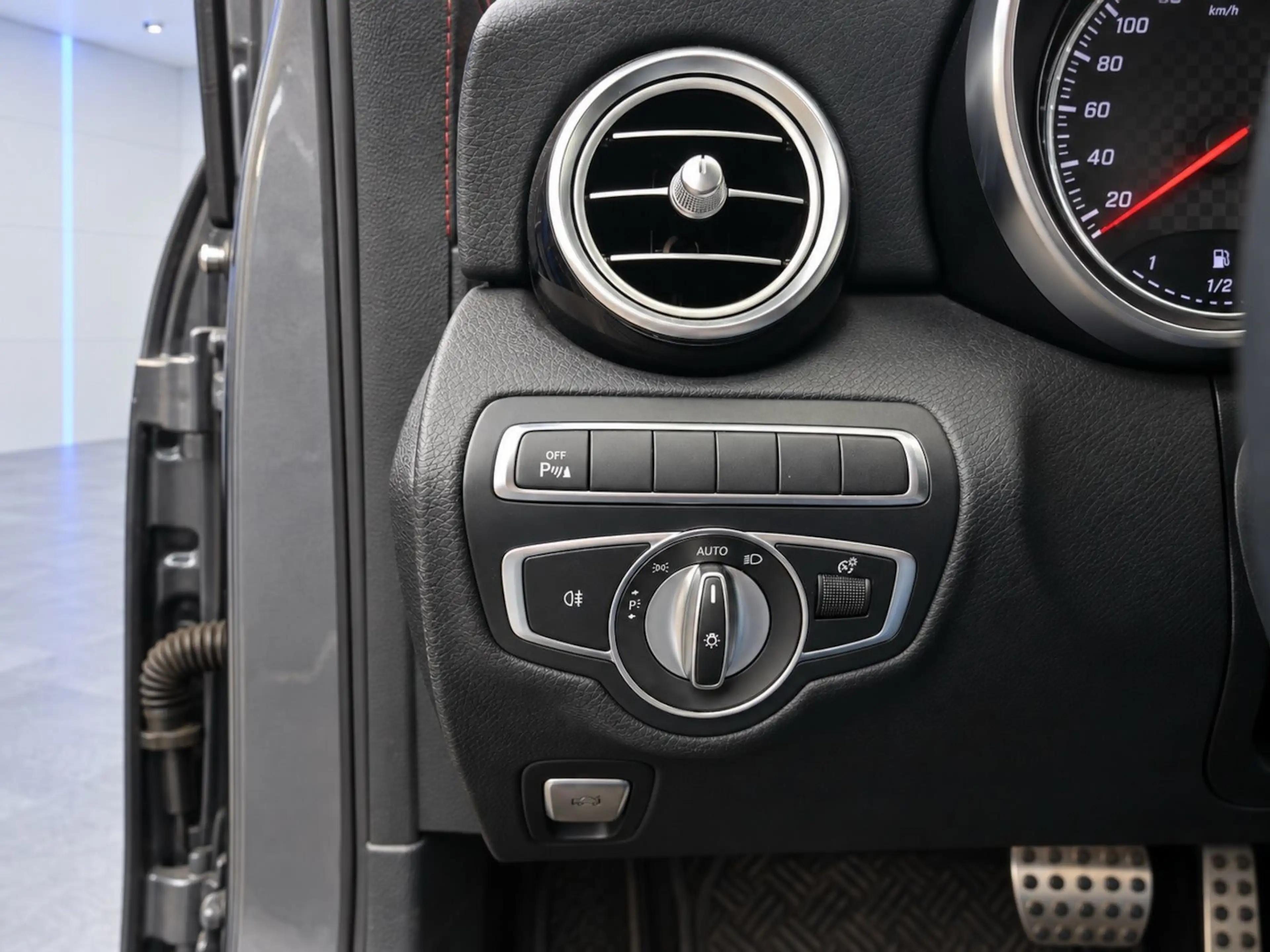 Mercedes-Benz GLC 43 AMG 4Matic Burmeister 20ZOLL LED AirMatic Distronic — photo 15