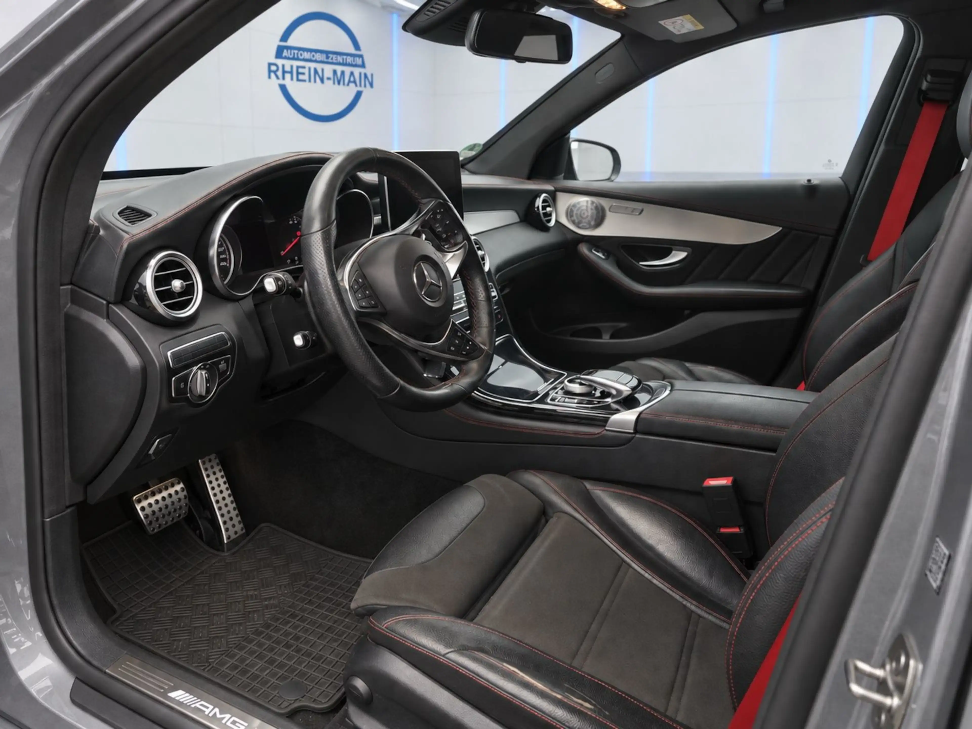 Mercedes-Benz GLC 43 AMG 4Matic Burmeister 20ZOLL LED AirMatic Distronic — photo 9