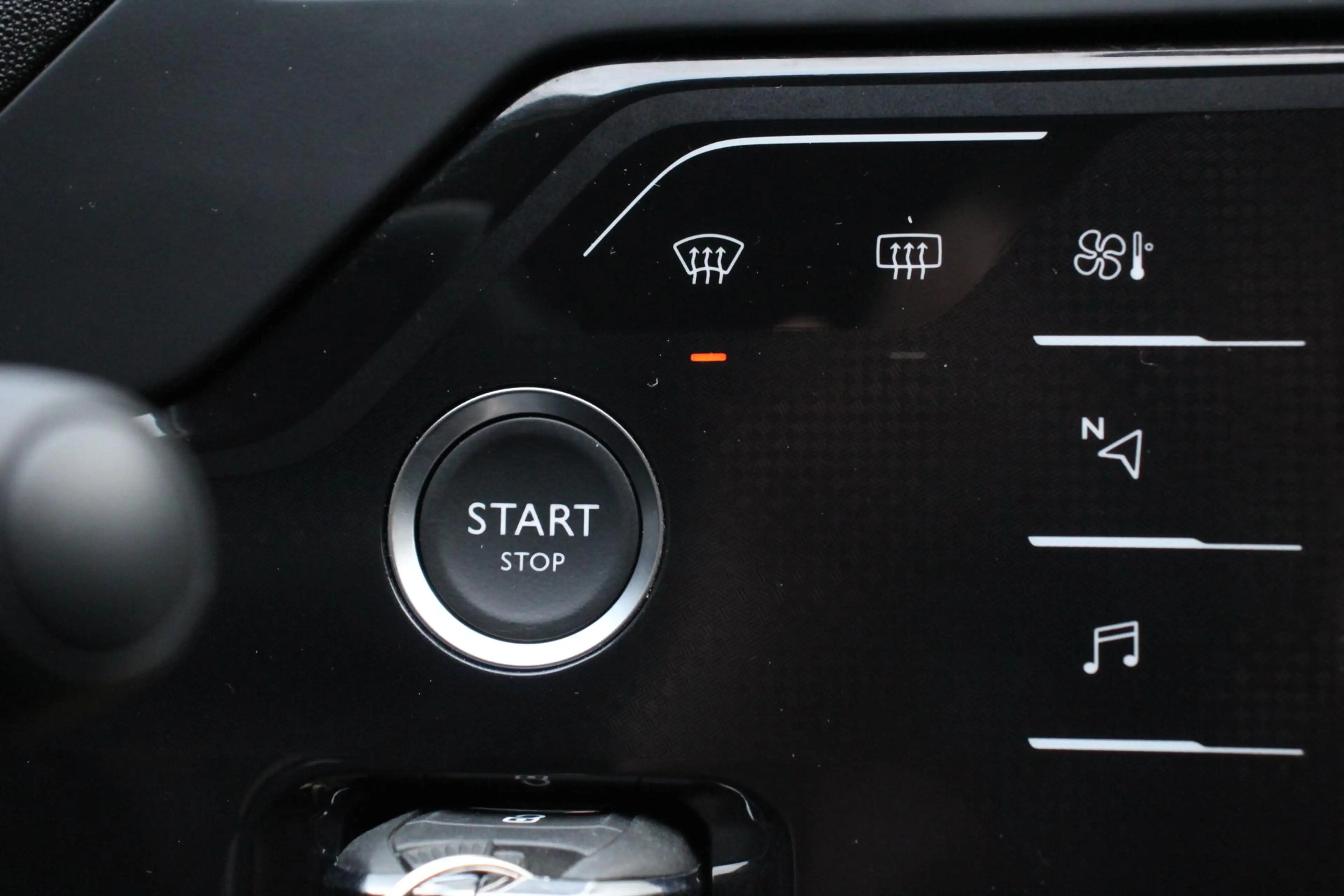 Citroen Grand C4 SpaceTourer 1.2 PureTech 130pk Feel 7PERSOONS Navigatie Apple — photo 25