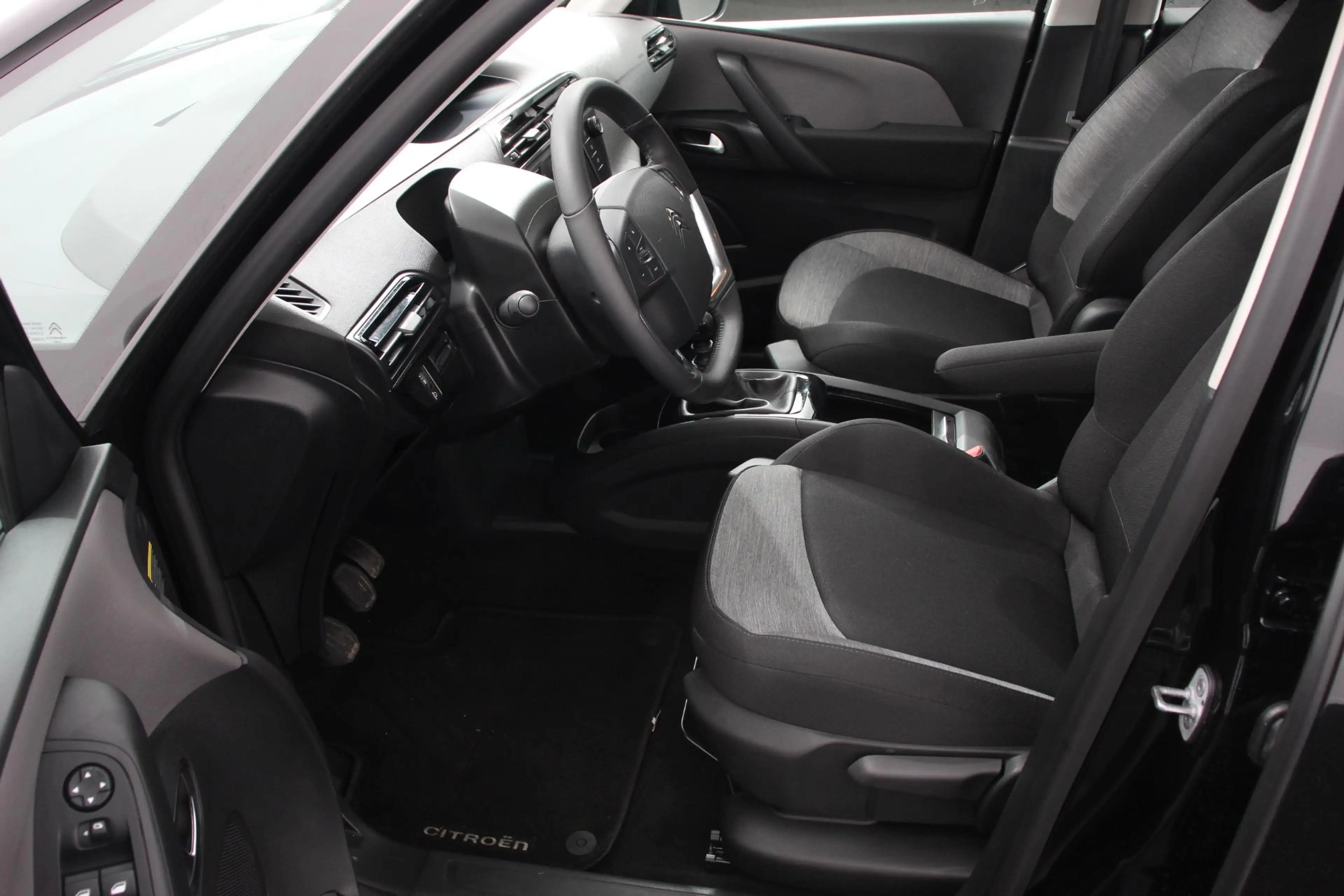 Citroen Grand C4 SpaceTourer 1.2 PureTech 130pk Feel 7PERSOONS Navigatie Apple — photo 10