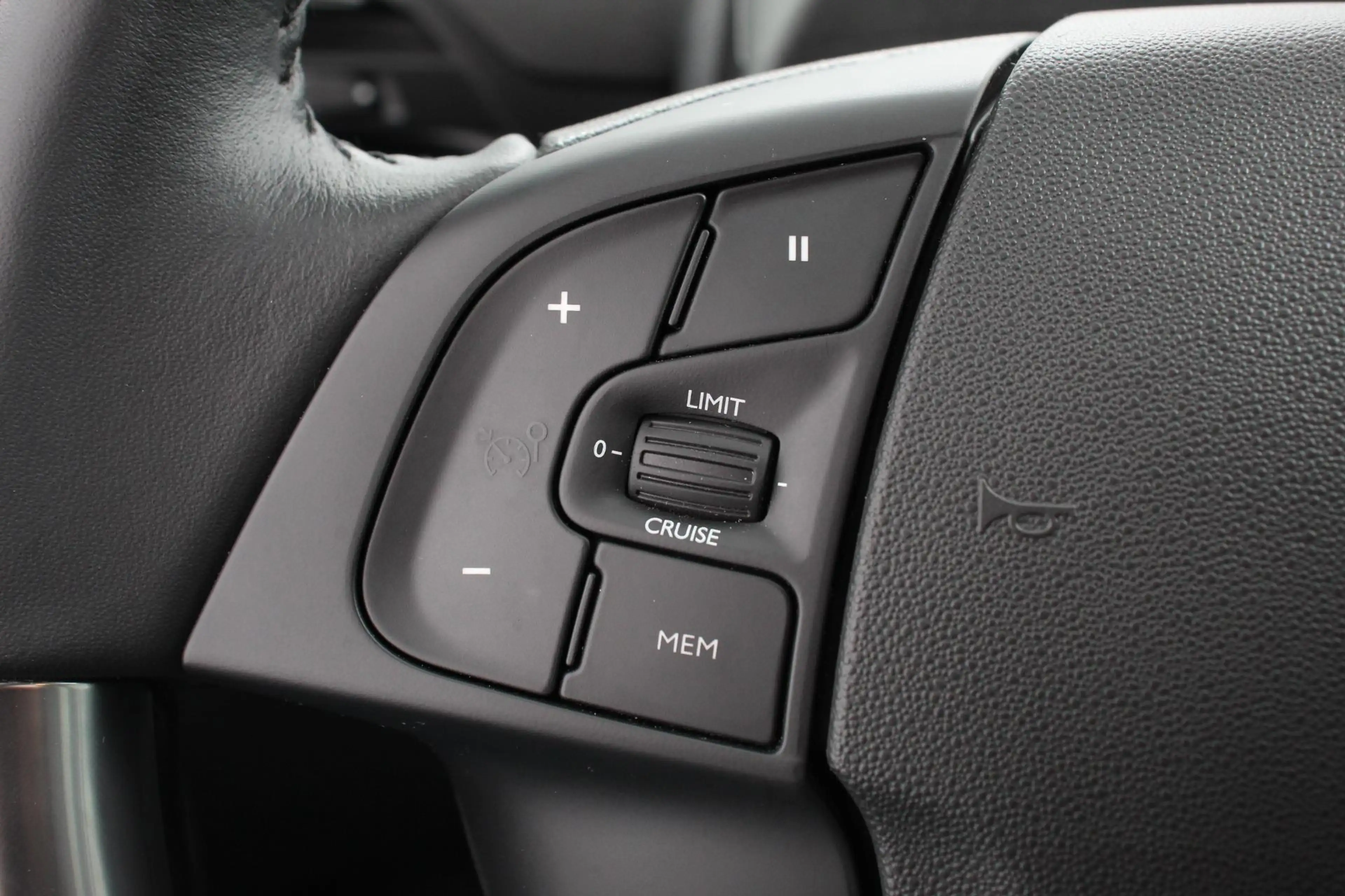 Citroen Grand C4 SpaceTourer 1.2 PureTech 130pk Feel 7PERSOONS Navigatie Apple — photo 17