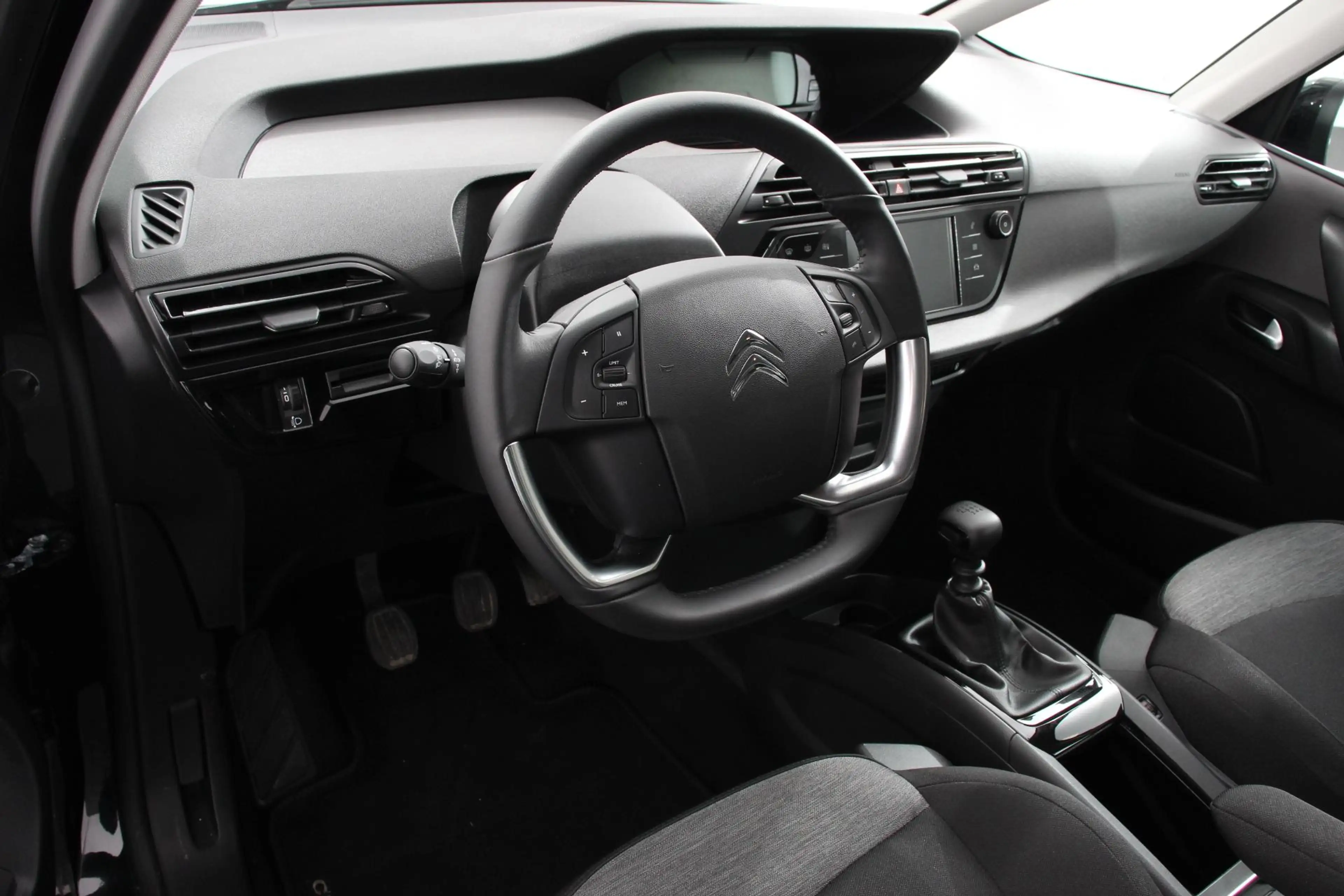 Citroen Grand C4 SpaceTourer 1.2 PureTech 130pk Feel 7PERSOONS Navigatie Apple — photo 9