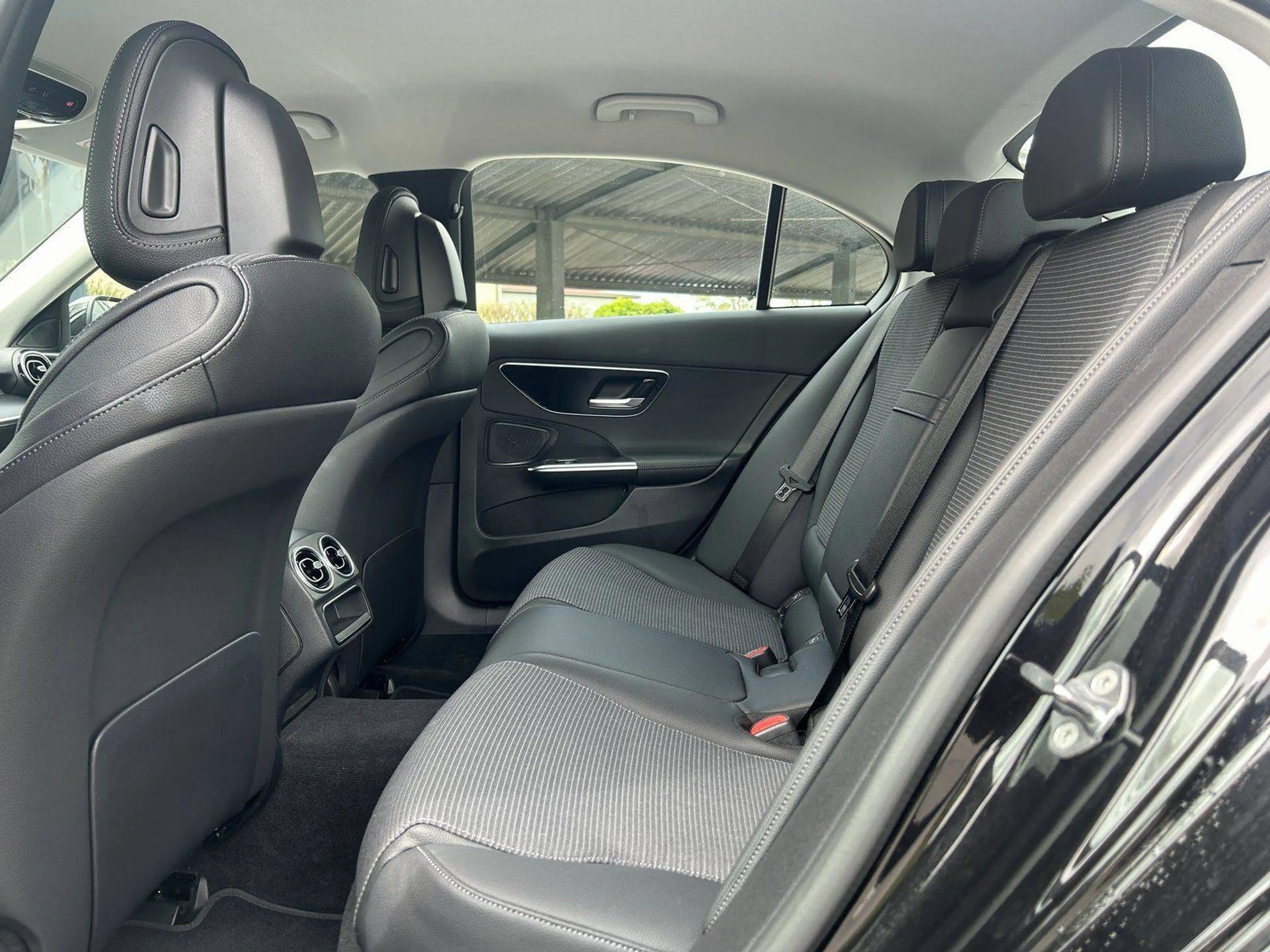 Mercedes-Benz C 300 C 300 (206.046) — photo 12