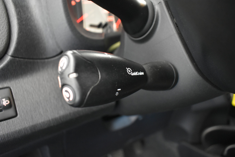 Toyota Yaris 1.0 VVT-i Aspiration Camera Cruise APK 07-2027 — photo 5