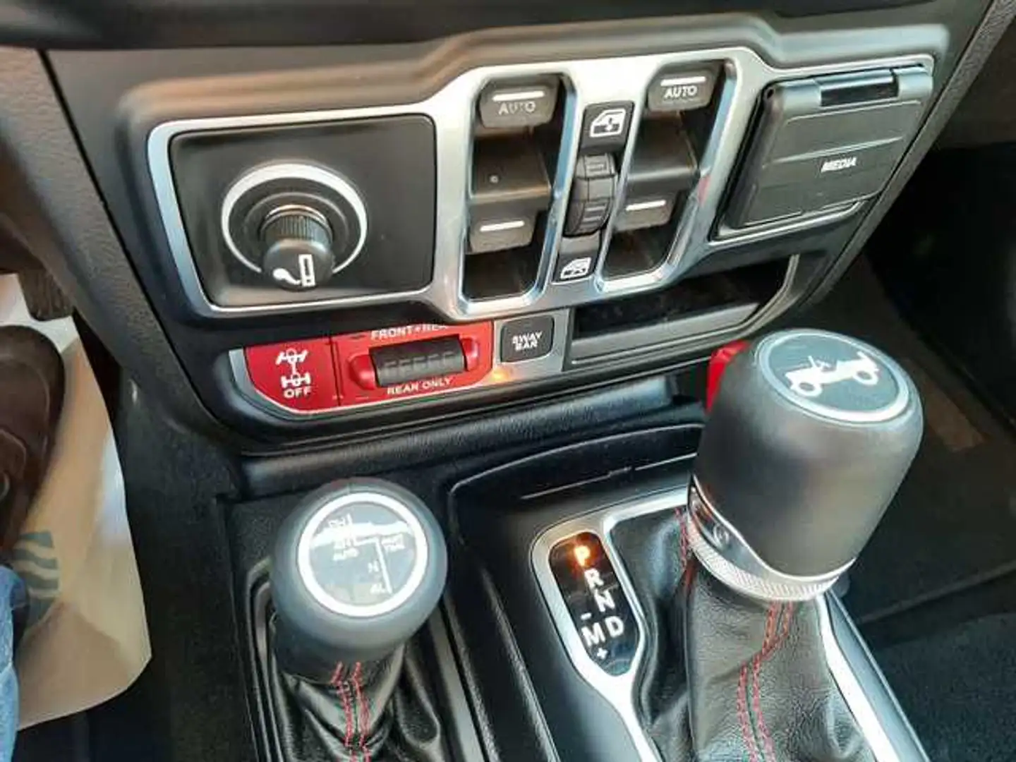 Jeep Wrangler Unlimited 2.2CRD Rubicon 8ATX Amarillo - 2