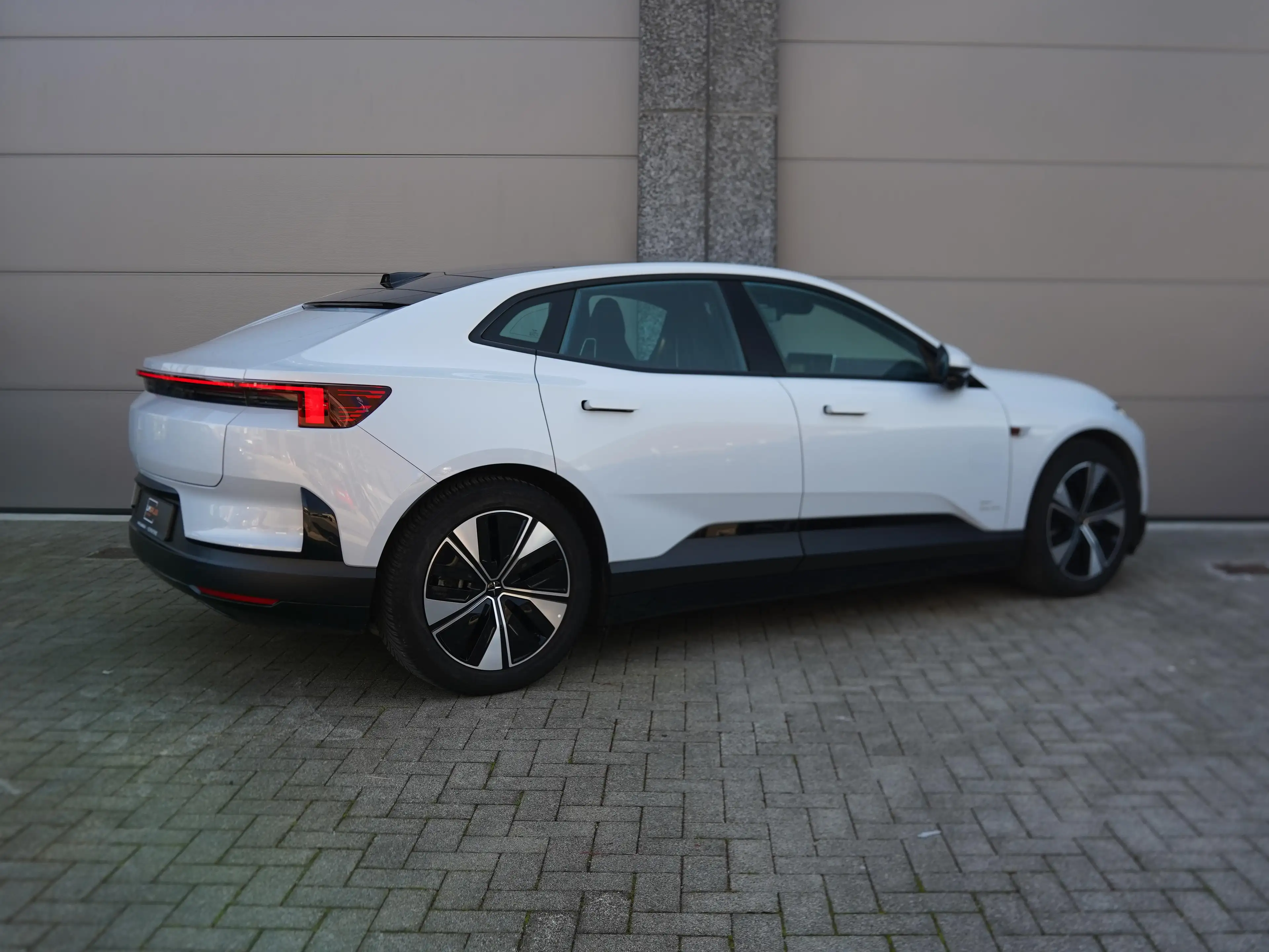 Polestar 4 100 kWh Long Range Single Motor *PANO / 360 / ACC* — photo 14
