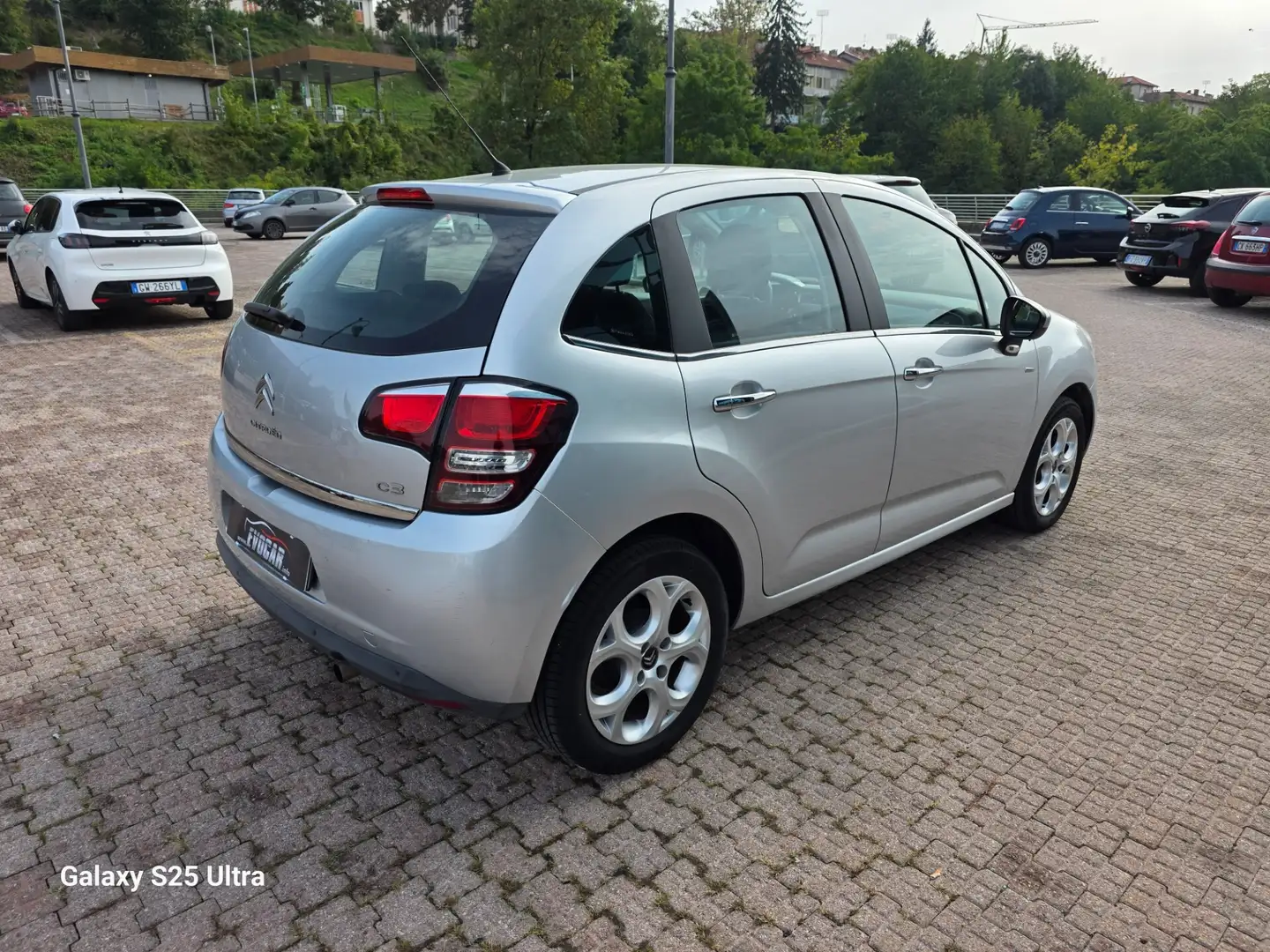 Citroen C3 C3 PureTech 82 Exclusive Plateado - 2