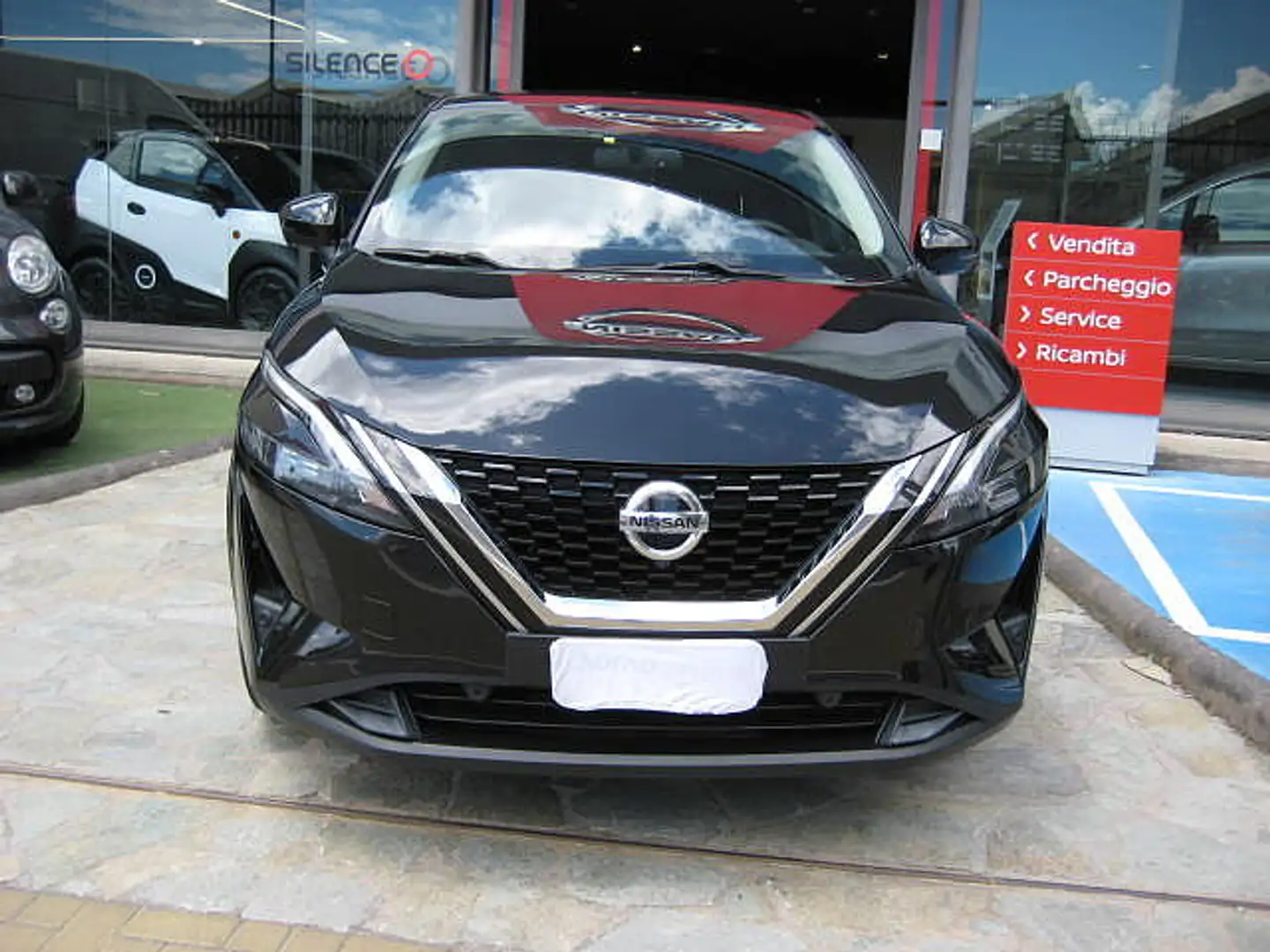Nissan Qashqai 3ª serie MHEV 158 CV Xtronic N-Connecta Nero - 1