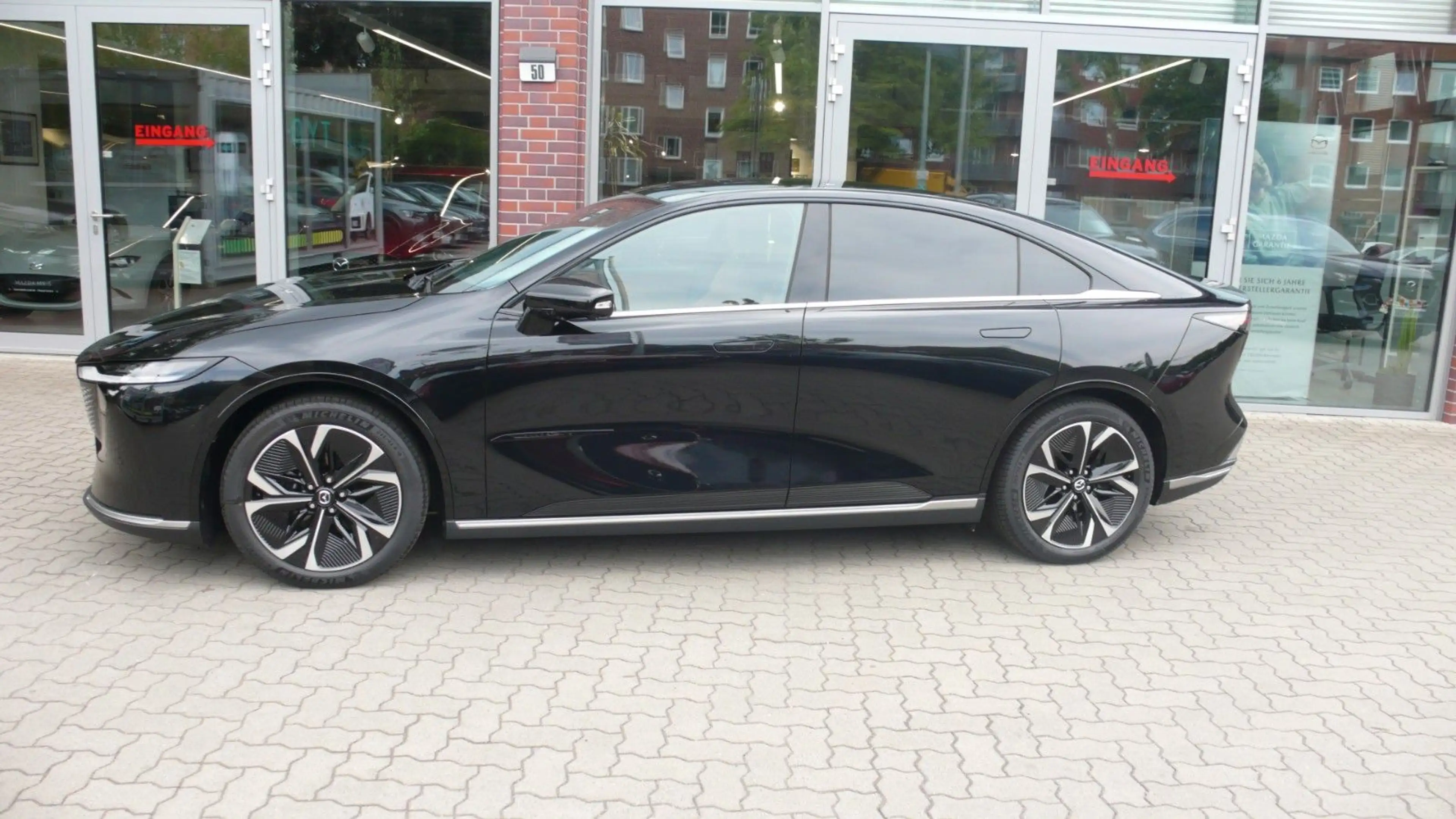 Mazda 6e EV 245ps Takumi Plus Long Range — photo 4