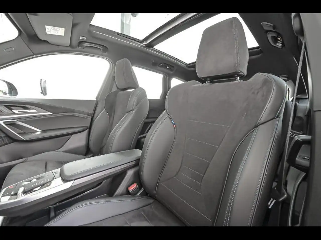 BMW X1 M Sportpakket, panoramisch dak, trekhaak, миниатюра 17