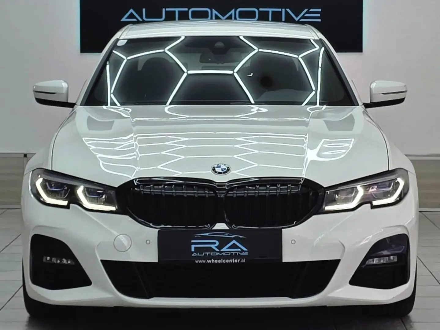 BMW 330 M-Paket*LASER*1.Besitz*MWST Ausweisbar Weiß - 2