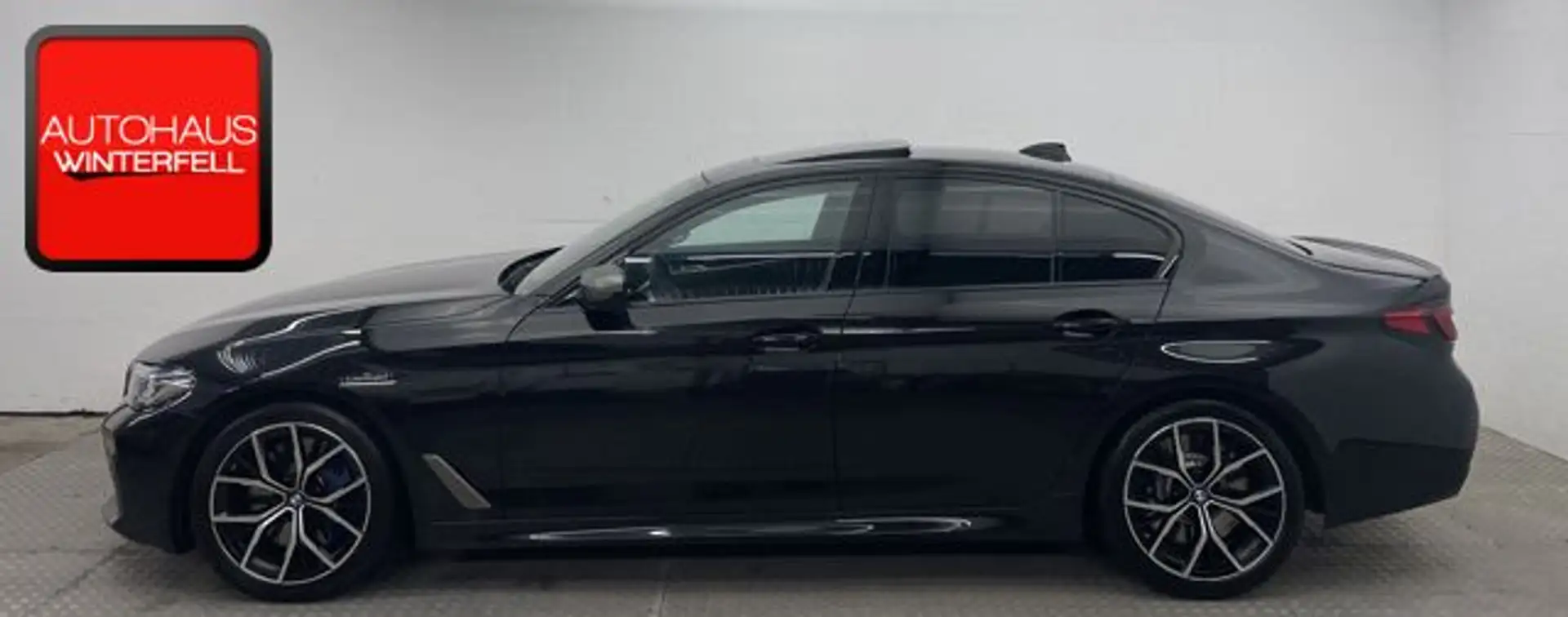 BMW M550 i xDrive GLASDACH+LASER+HUD+H/K+ACC+GESTIK+ Schwarz - 2
