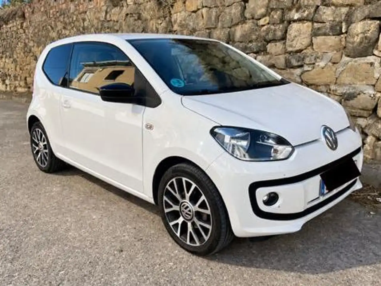 Volkswagen up! Up! 1.0 Fender up! Fender up! — Badalona, Barcelona