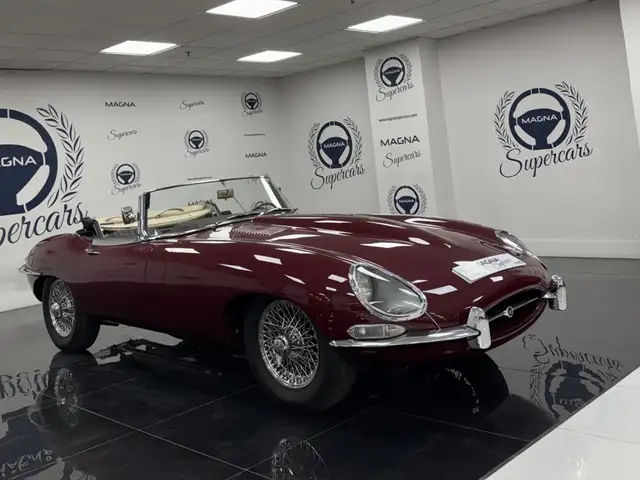 Jaguar E-Type 4.2 S1 Roadster