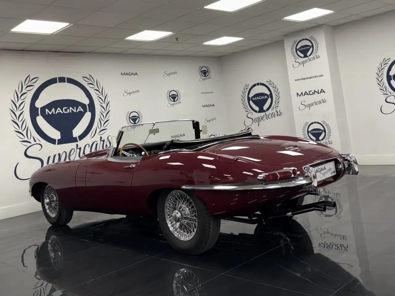 Jaguar E-Type 4.2 S1 Roadster, foto 3