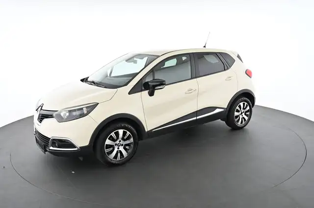 Renault Captur view 3