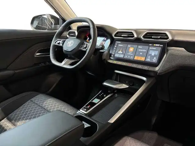 MG ZS view 15
