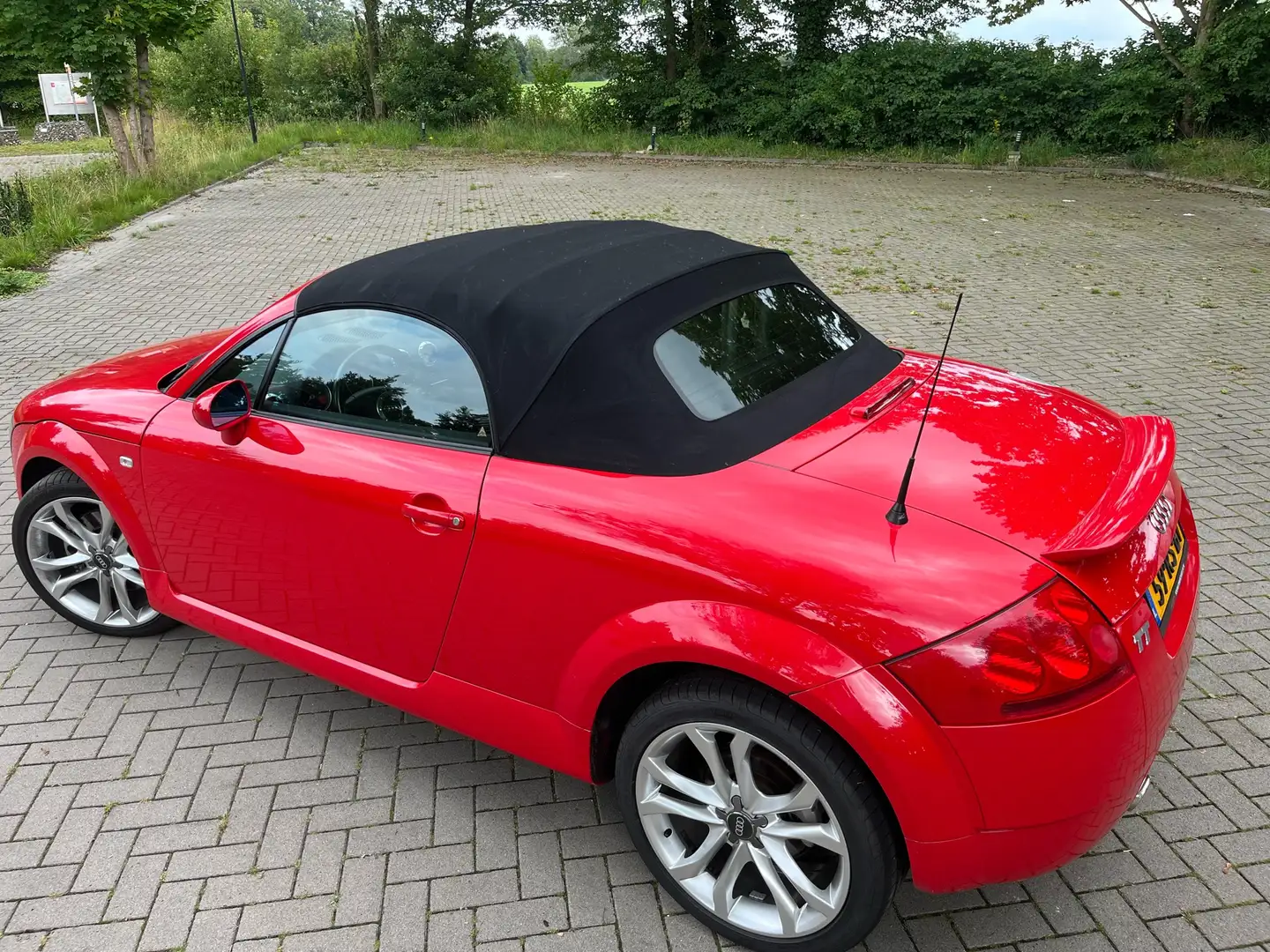 Audi TT 1.8 5V Turbo quattro Rood - 2